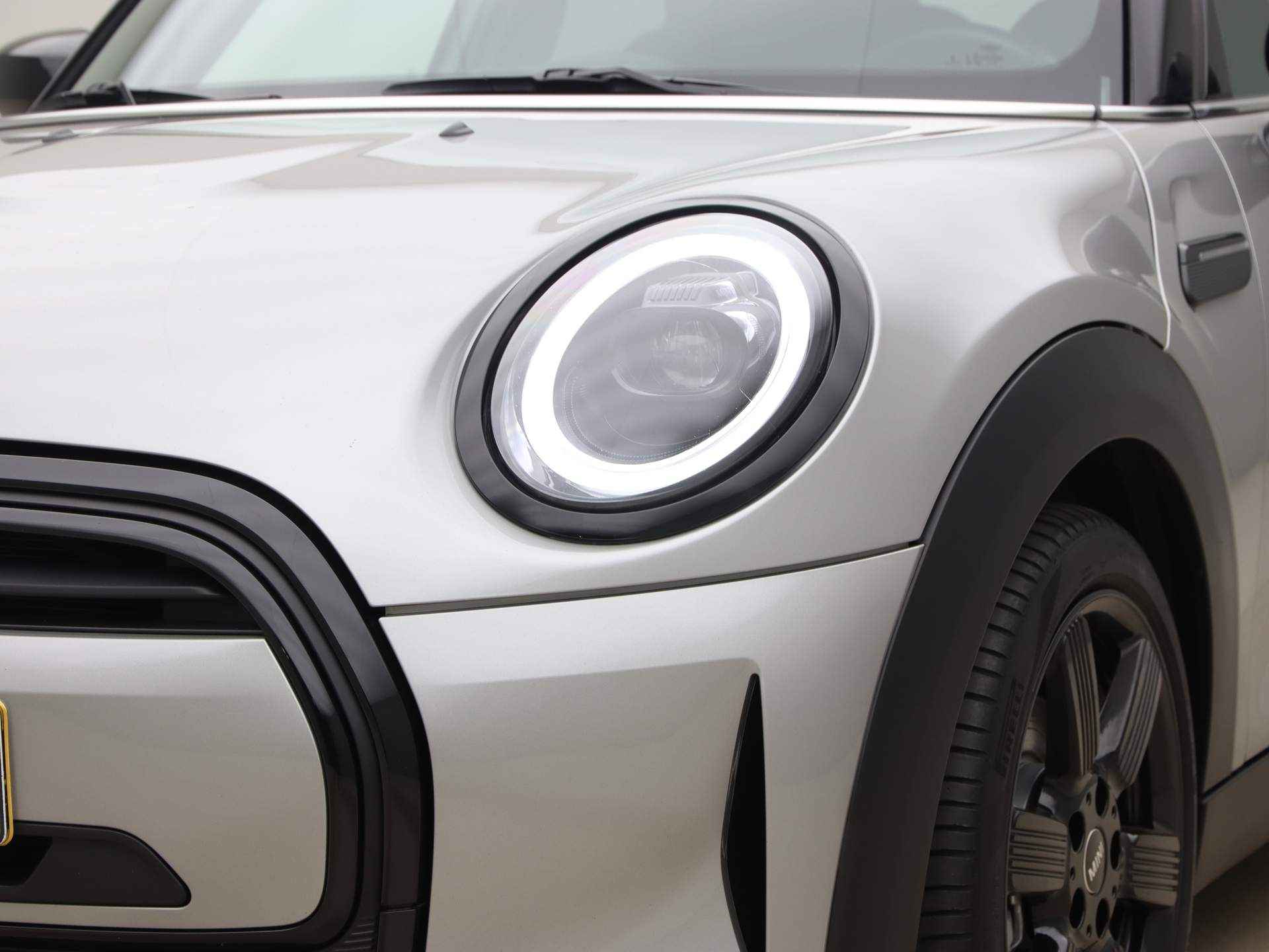 MINI 5-deurs Cooper Camden Edition Aut. - 19/23