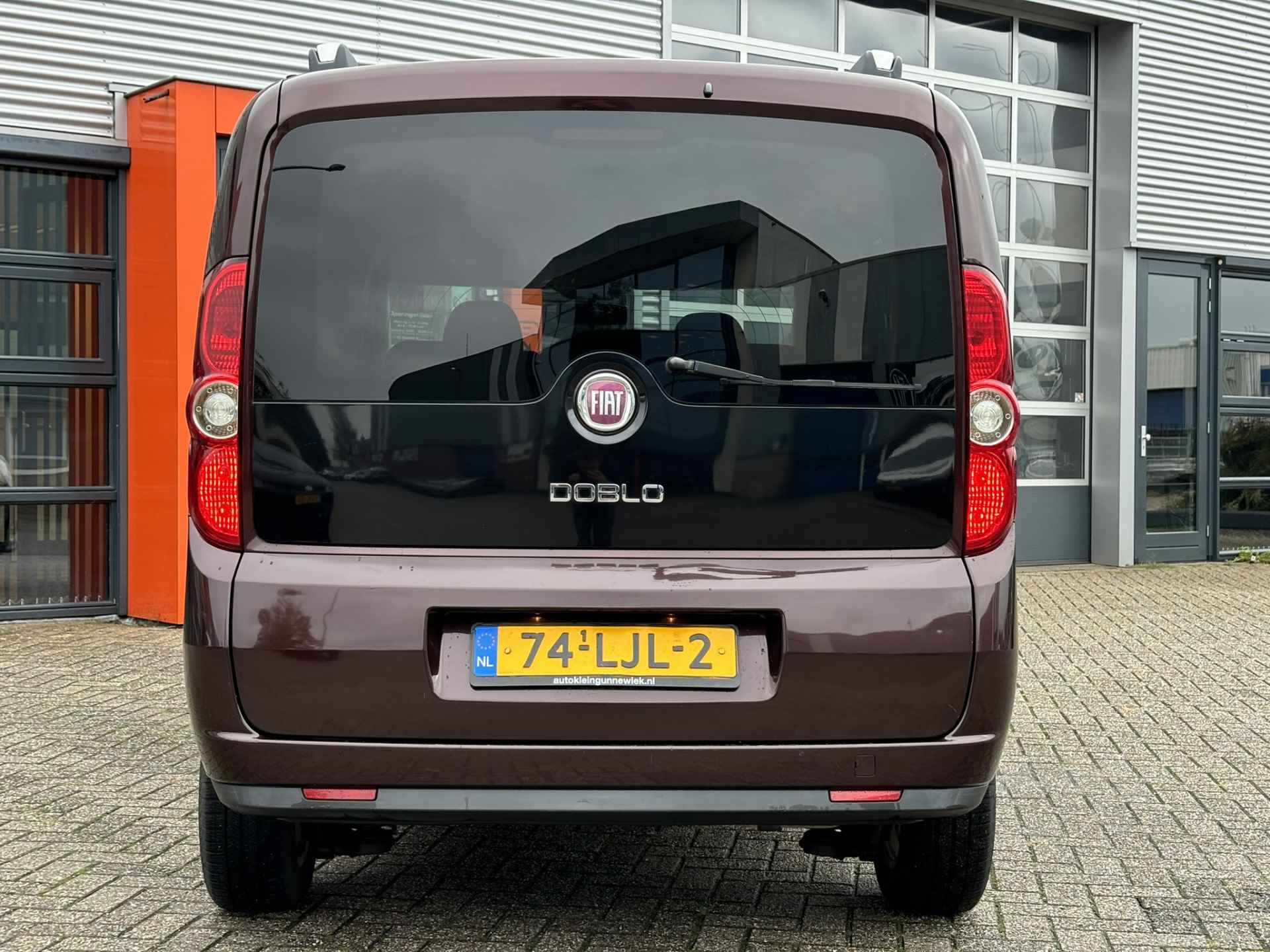 Fiat Doblò 1.4 Dynamic / Airco / Benzine / Lichtmetalen Velgen 16 / Allseason Banden / - 19/23