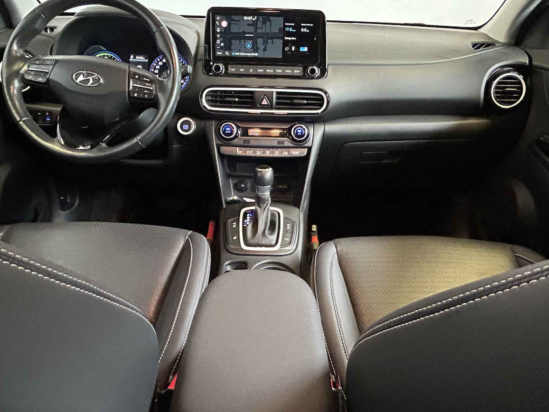 Hyundai Kona 1.6 GDI HEV Premium Luxe uitvoering - 10/21