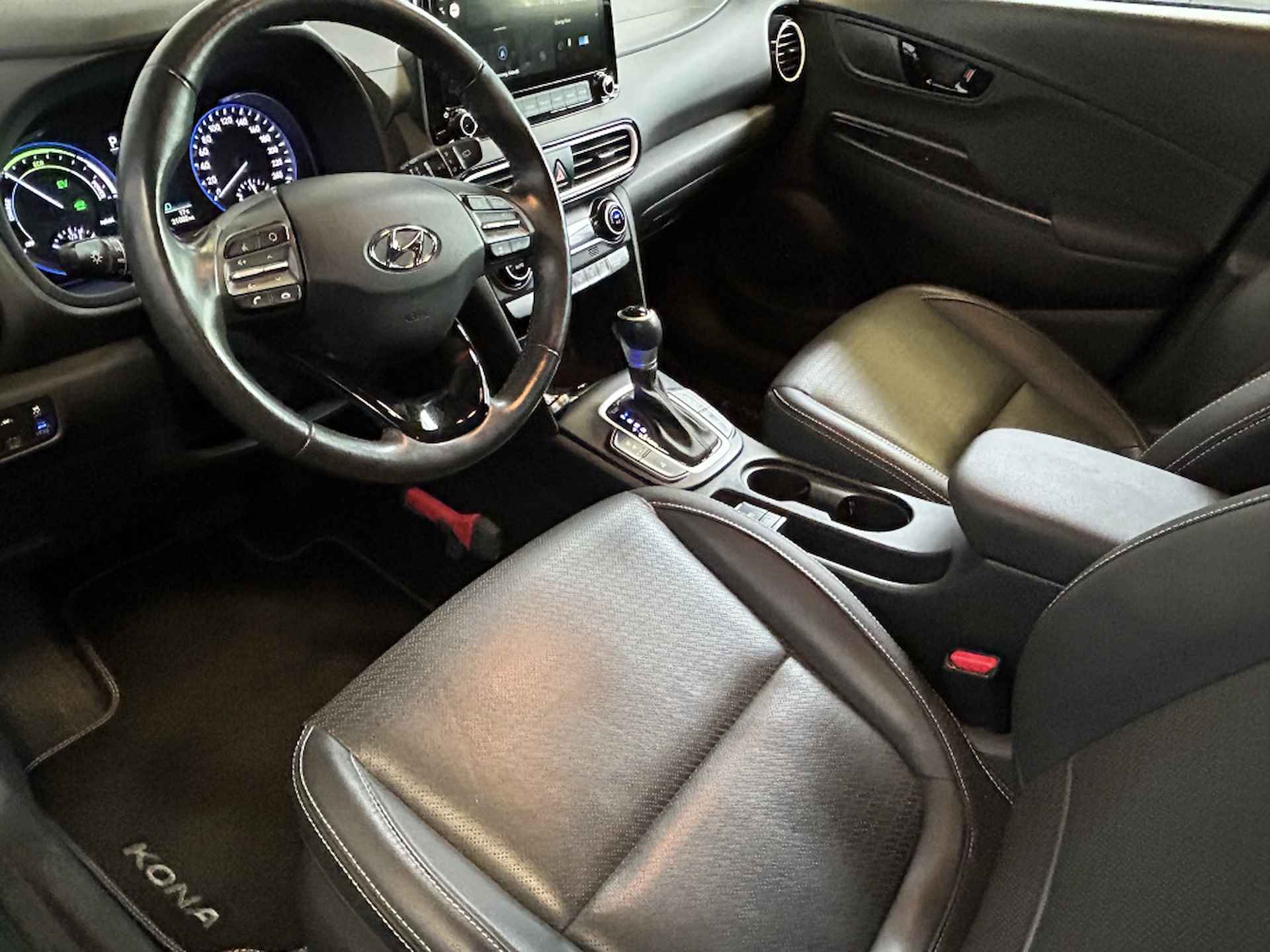 Hyundai Kona 1.6 GDI HEV Premium Luxe uitvoering - 11/21