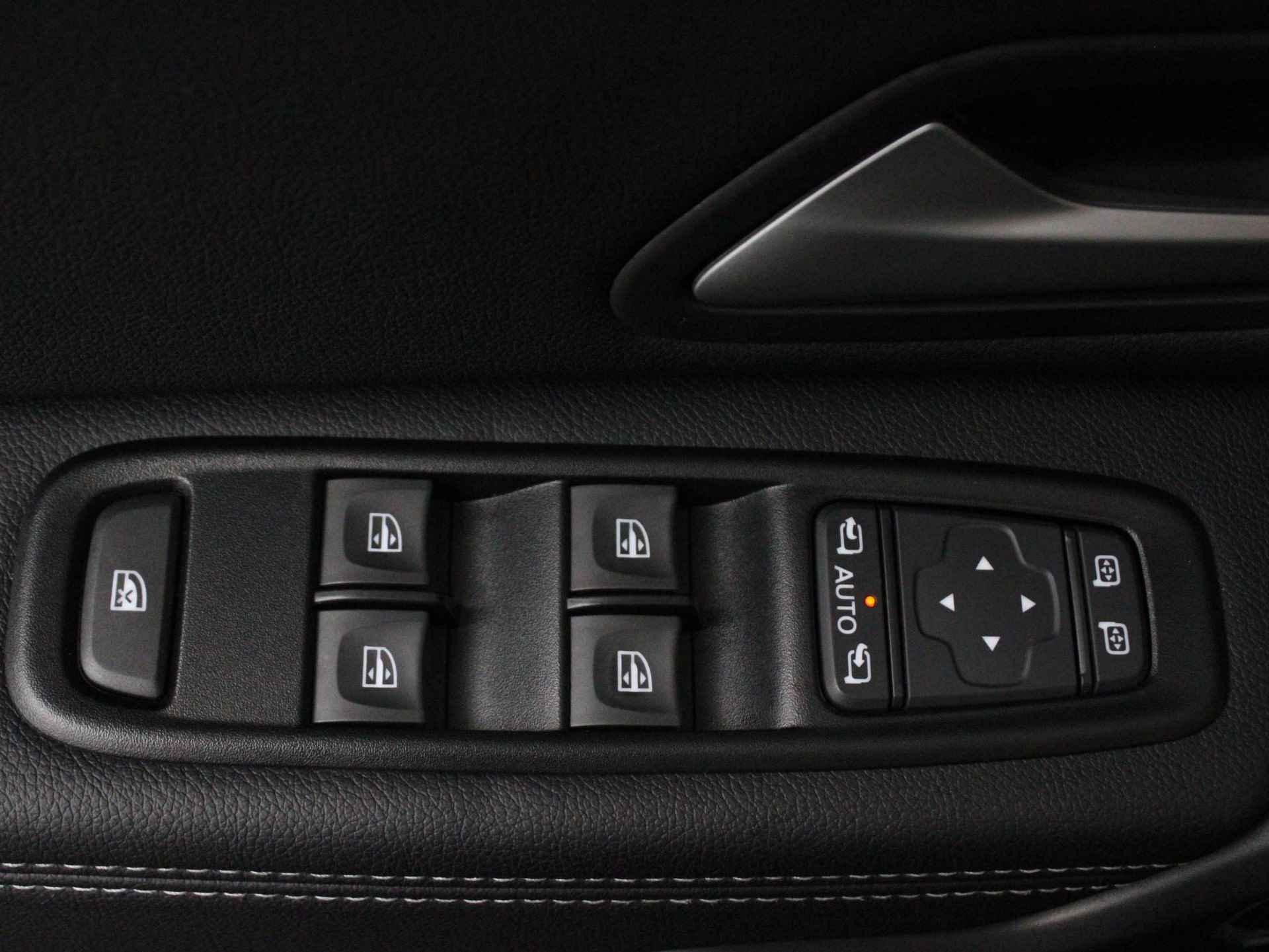 Dacia Duster 1.3 TCe 150 EDC Journey | Automaat | Navi | Clima | Cruise | Keyless | Stoelverw. | 360° camera | Apple Carplay/Android Auto - 29/46