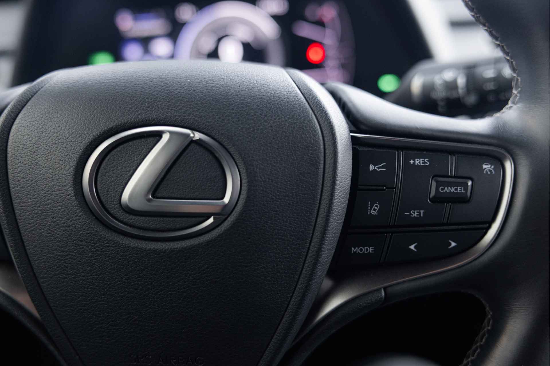 Lexus UX 250h Black Edition Limited | Stoelverwarming | Navigatie | Apple Carplay | - 20/58