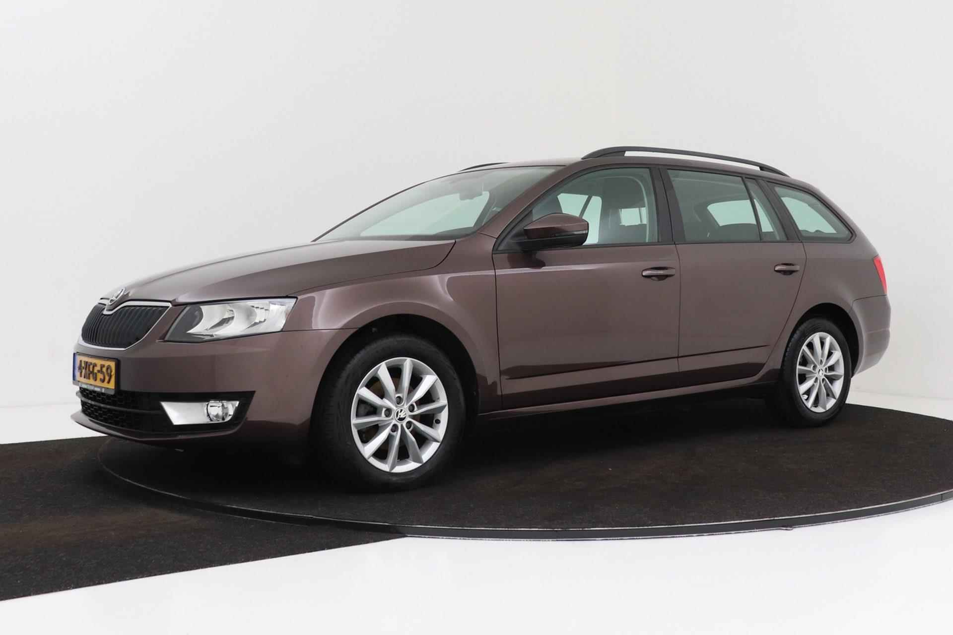 Skoda Octavia Combi 1.2 TSI Greentech Ambition Businessline | Trekhaak | Org NL | Climate Control | Navigatie | - 5/39