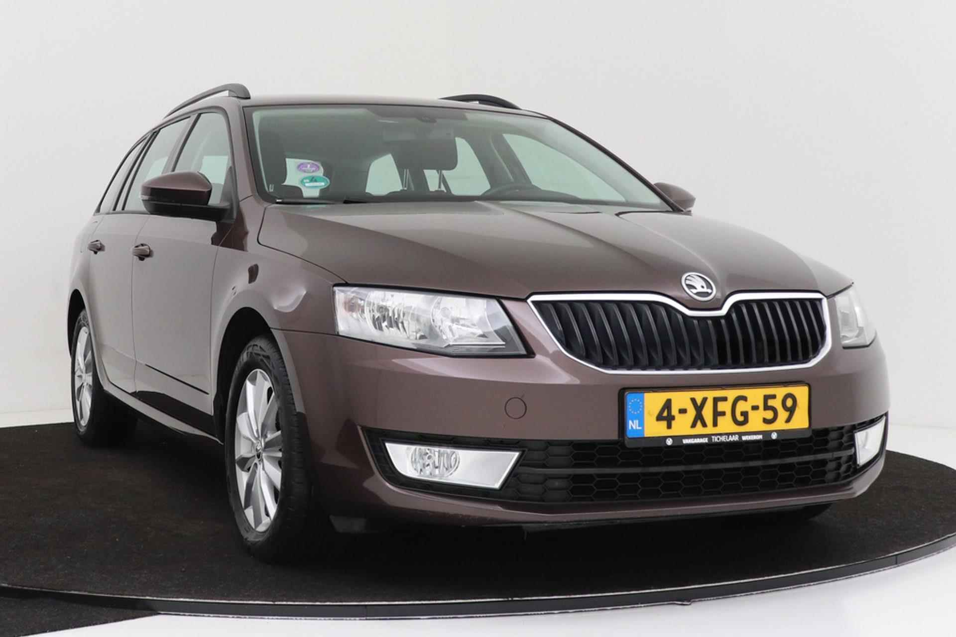 Skoda Octavia Combi 1.2 TSI Greentech Ambition Businessline | Trekhaak | Org NL | Climate Control | Navigatie | - 13/39