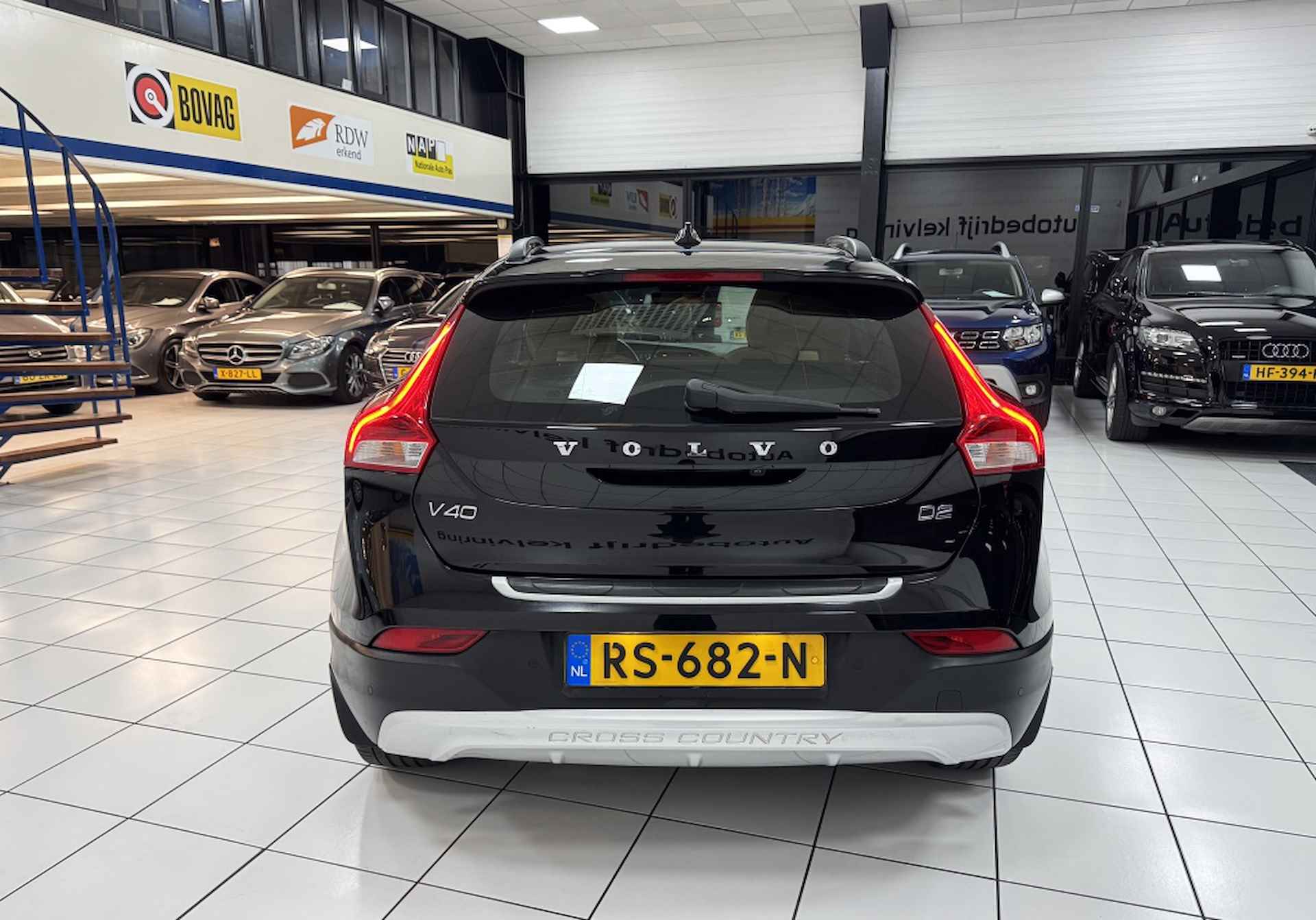 Volvo V40 Cross Country 2.0 D2 Nordic+ Bovag Garantie - 12/36