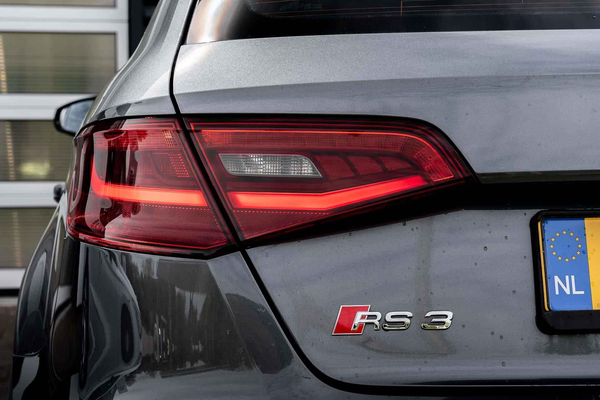 Audi RS 3 Sportback 2.5 TFSI 367pk quattro Pro Line Plus | B&O | Panoramadak | Sportuitlaat | Origineel NL | Keyless entry - 39/56