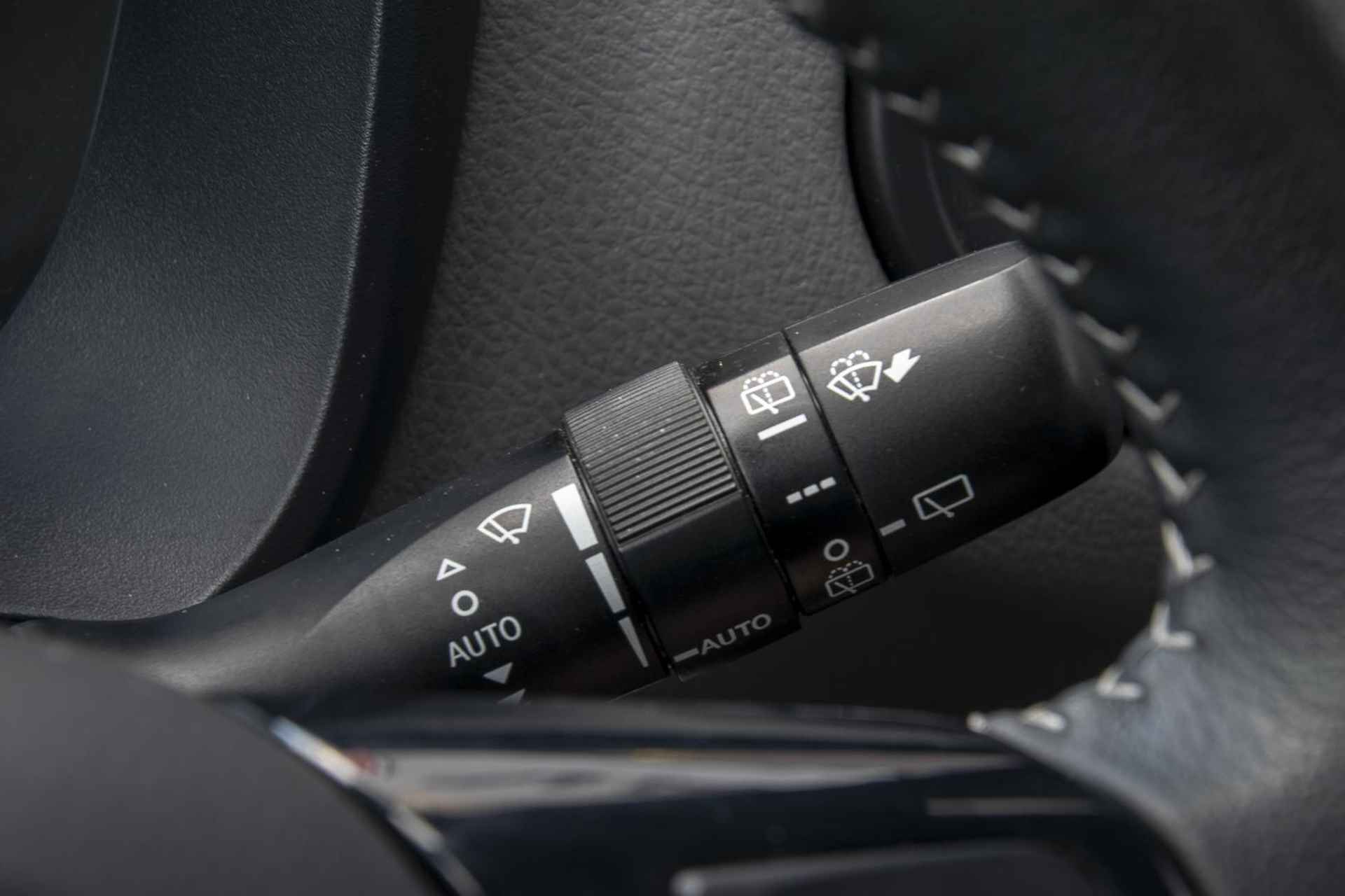 Toyota Yaris 1.5 Hybrid Business Navi Camera - 21/36