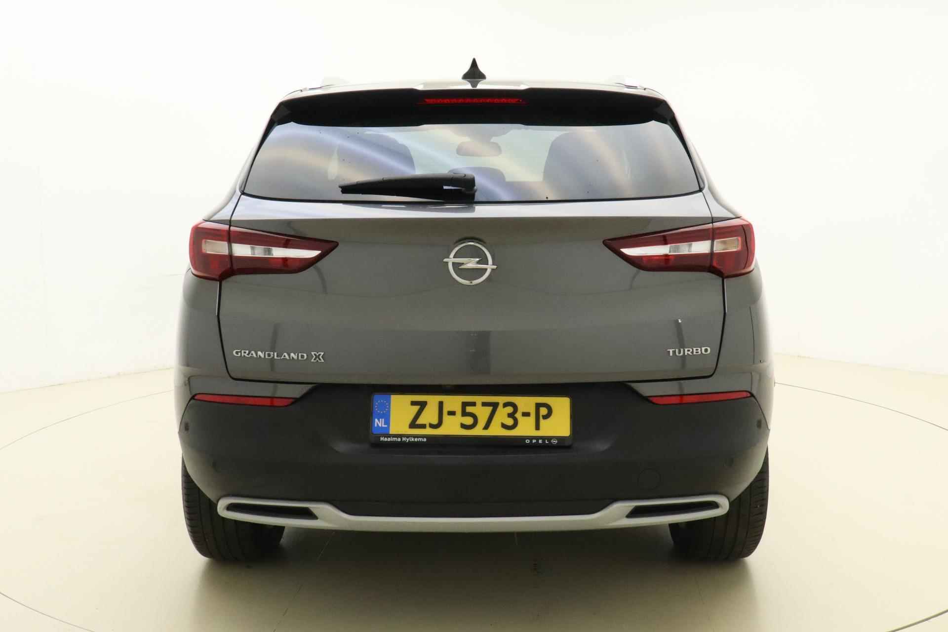 Opel Grandland X 1.2 Turbo 130pk Business Executive Automaat | Navigatie | Camera | Climate control | Getint glas | Dakrails | Cruise control | Lichtmetalen velgen - 12/35
