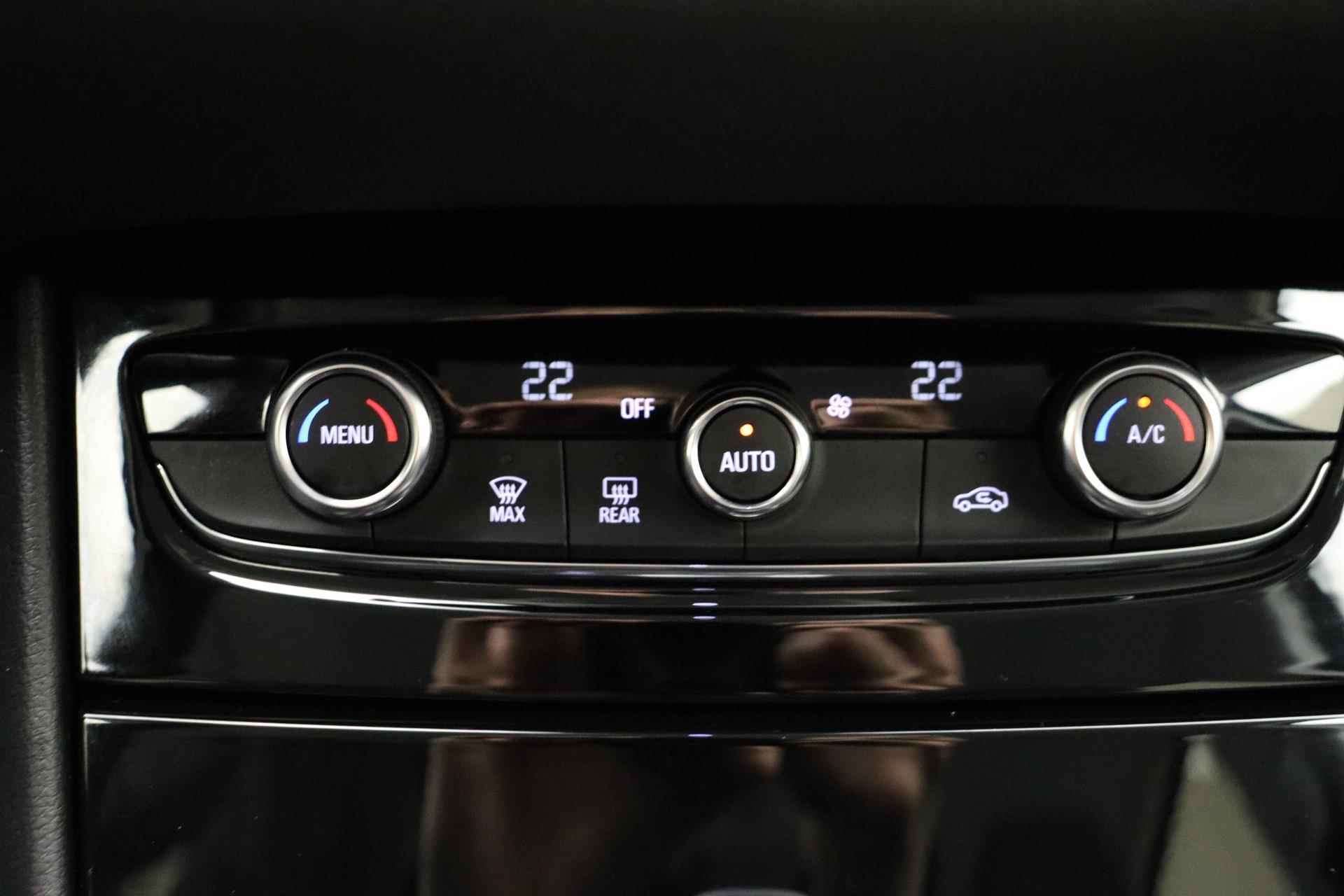 Opel Grandland X 1.2 Turbo 130pk Business Executive Automaat | Navigatie | Camera | Climate control | Getint glas | Dakrails | Cruise control | Lichtmetalen velgen - 27/35