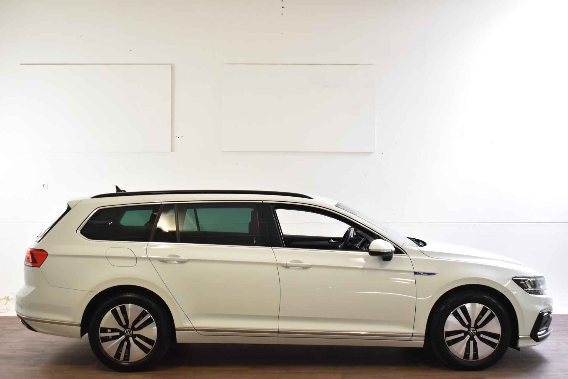 Volkswagen Passat Variant GTE 218PK DSG HYBRID GTE BUSINESS CAMERA/NAVI/PDC - 4/43