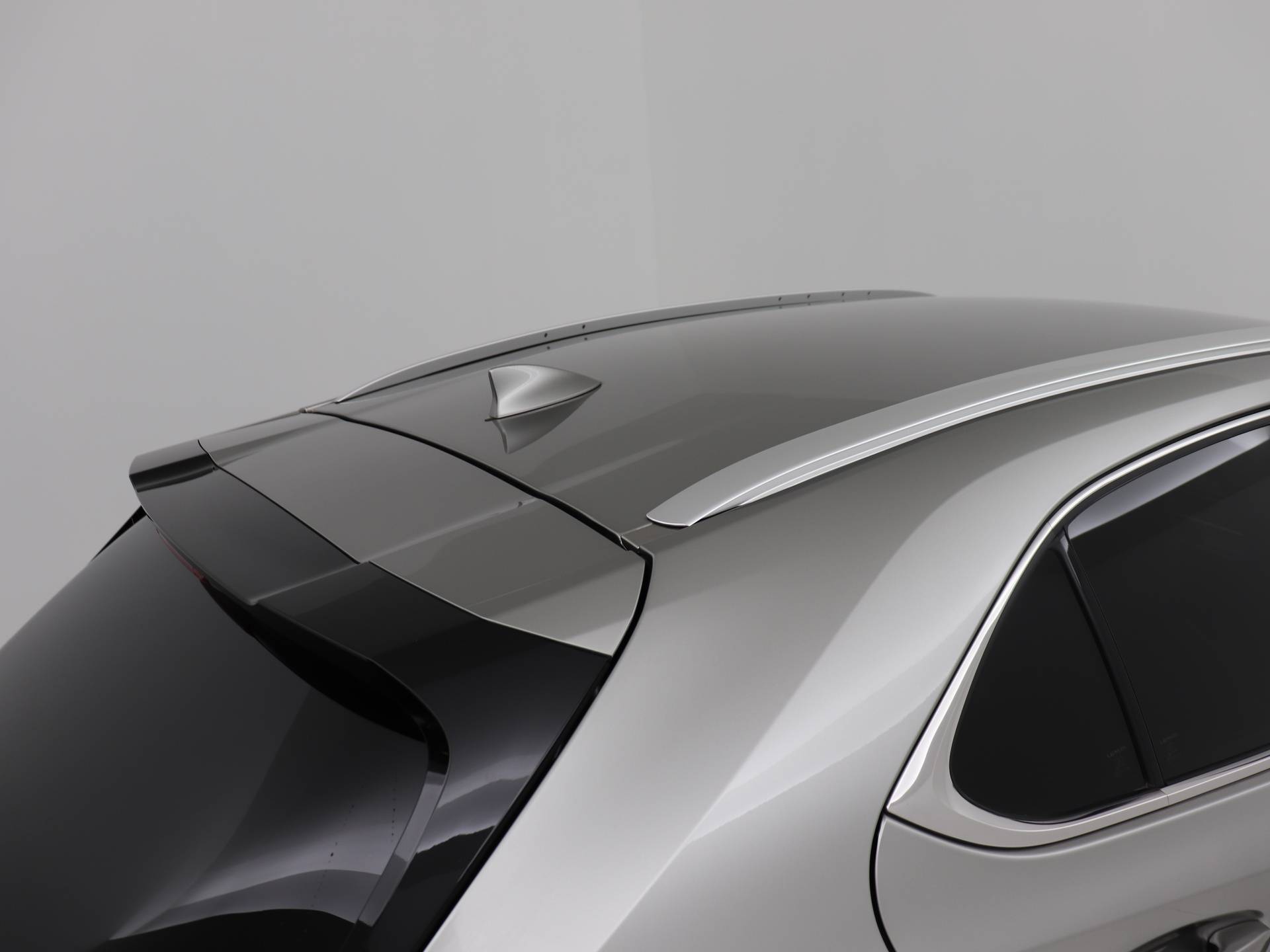 Lexus UX 300e Luxury | Leder | Stoelverwarming en -ventilatie | Safety System+ | - 41/50