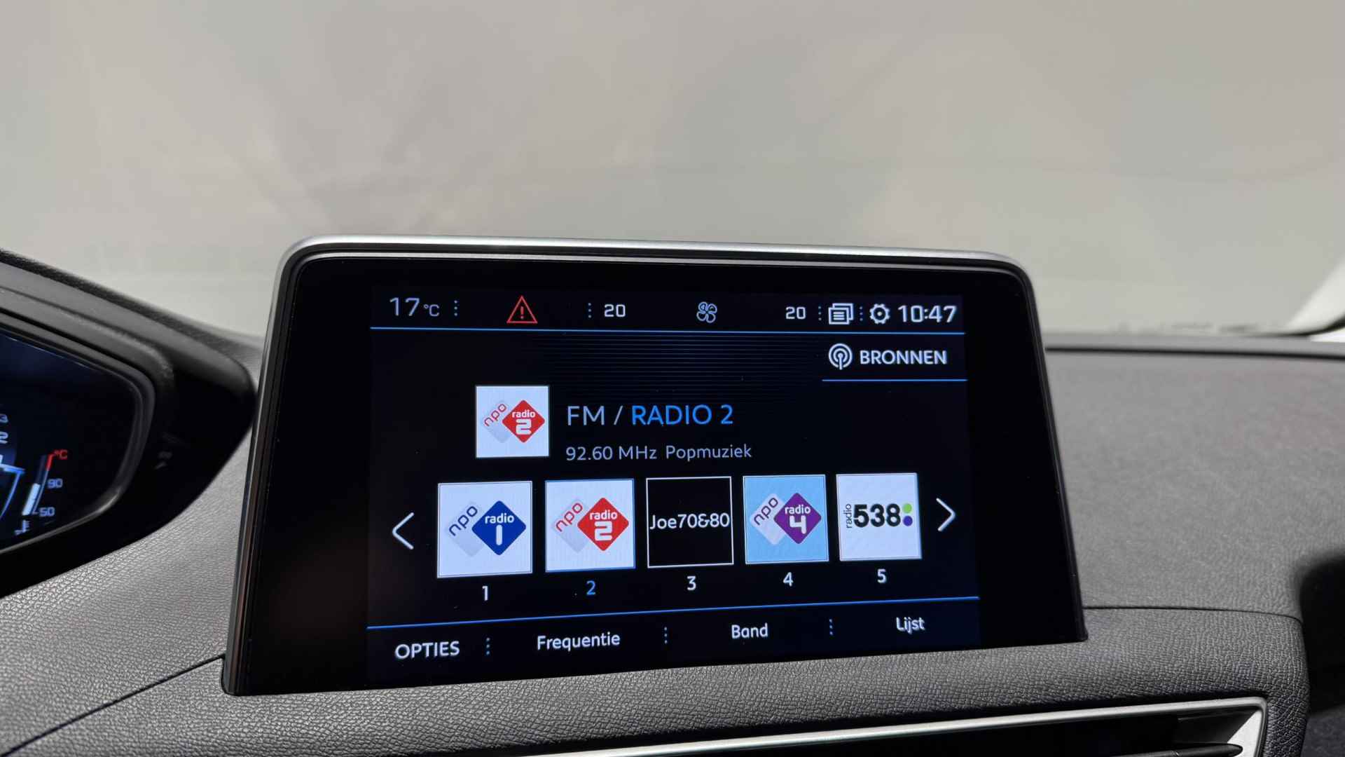 Peugeot 3008 1.2 PureTech Crossway | Apple Carplay & Android Auto | Camera | Navigatie | Zeer gunstige Km stand!!! - 16/26