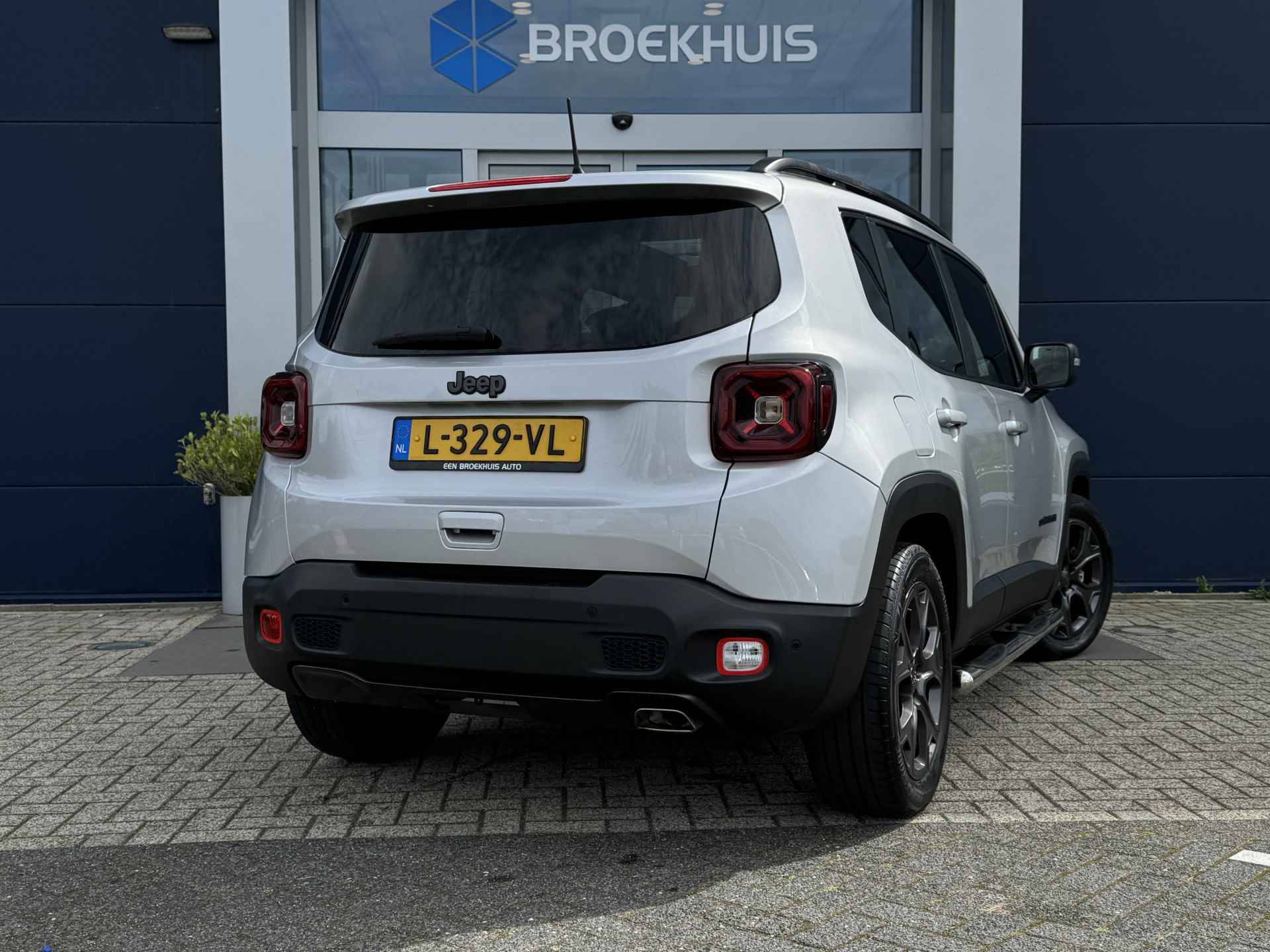 Jeep Renegade RENEGADE 1.3T 150PK DDCT S | Schuif/kantel dak | Navi | Sensoren V/A | ACC | Keyless | Carplay - 14/51