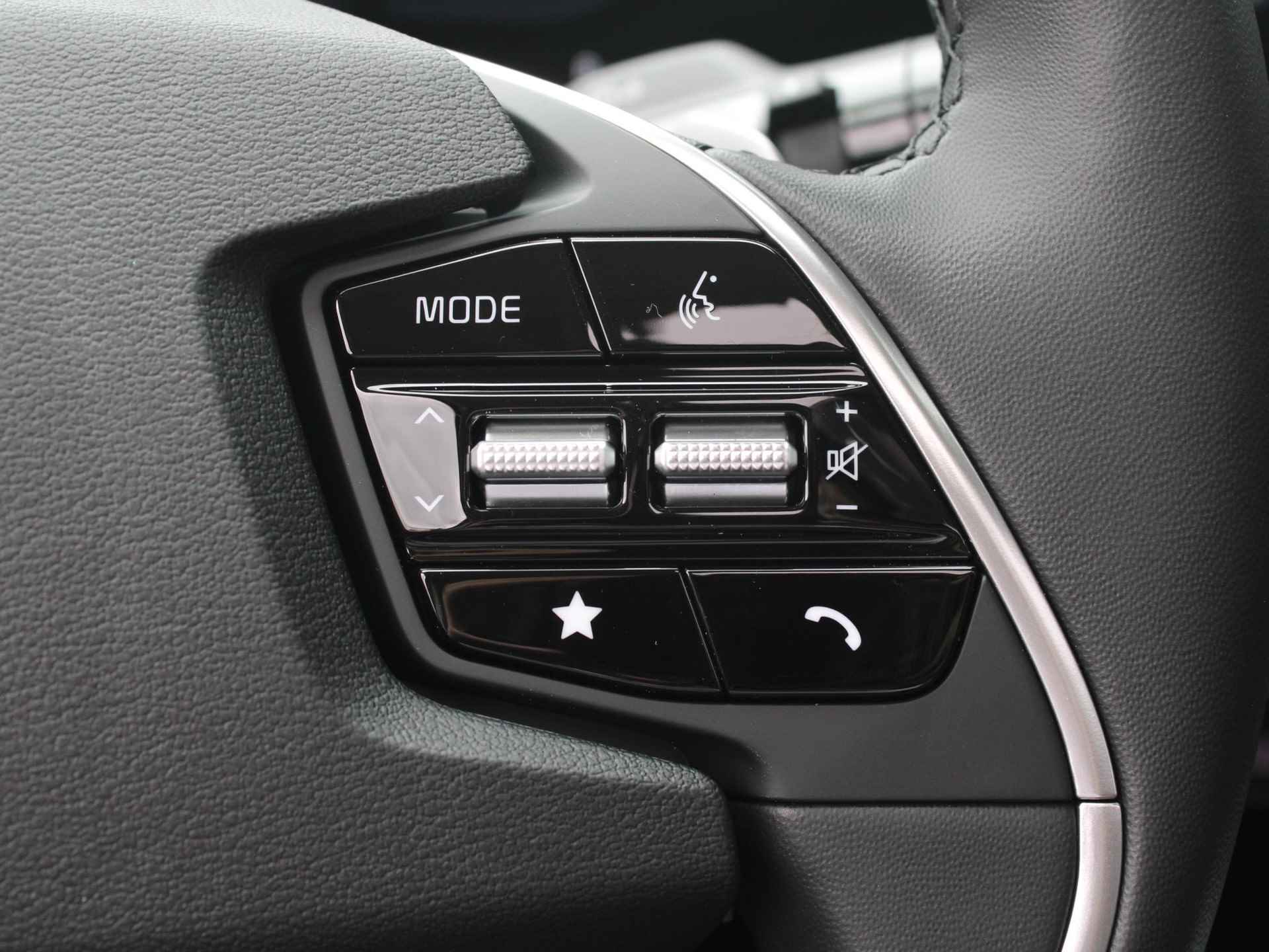 Kia EV6 Plus Advanced 77.4 kWh | Schuif-/kanteldak | Navi | Clima | Adapt. Cruise | Carplay | 20'' LM | Stoelverwarming en Verkoeling - 12/36