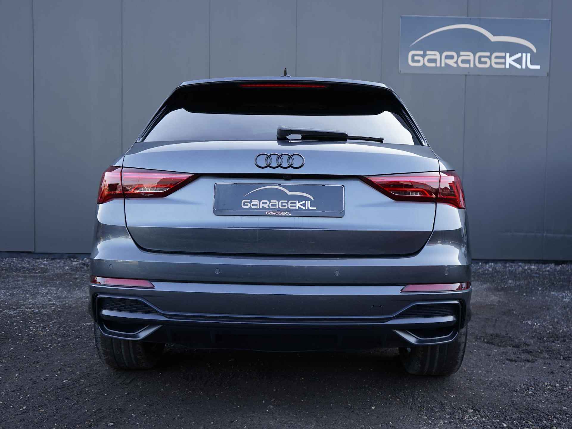 Audi Q3 45 TFSI e S edition 1ste eig. / Dealeronderh. / Magnetic Ride / Sonos / Matrix / Camera - 9/33