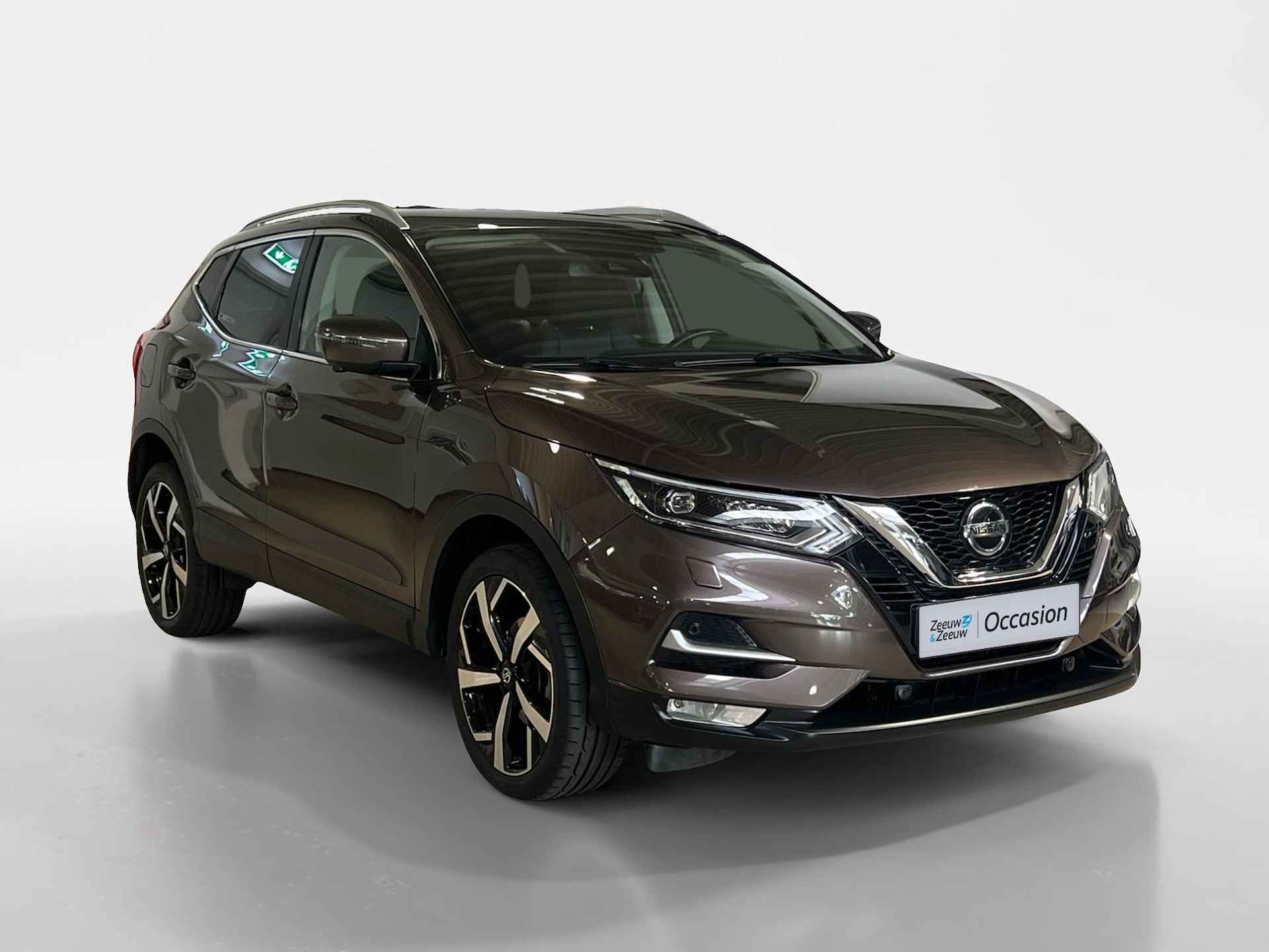 Nissan Qashqai 1.3 DIG-T Premium Edition  | Stoelverwarming | 360 graden camera | Panorama dak | - 4/33