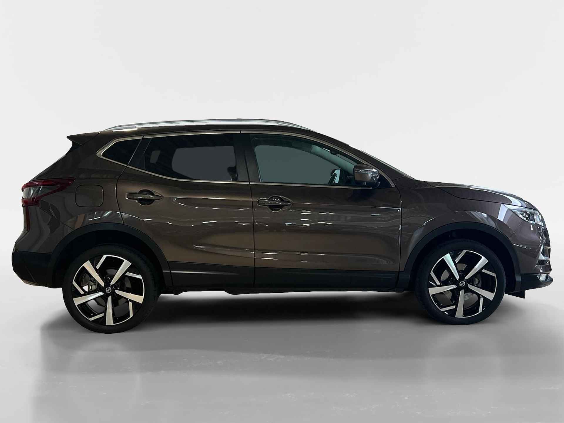 Nissan Qashqai 1.3 DIG-T Premium Edition  | Stoelverwarming | 360 graden camera | Panorama dak | - 5/33