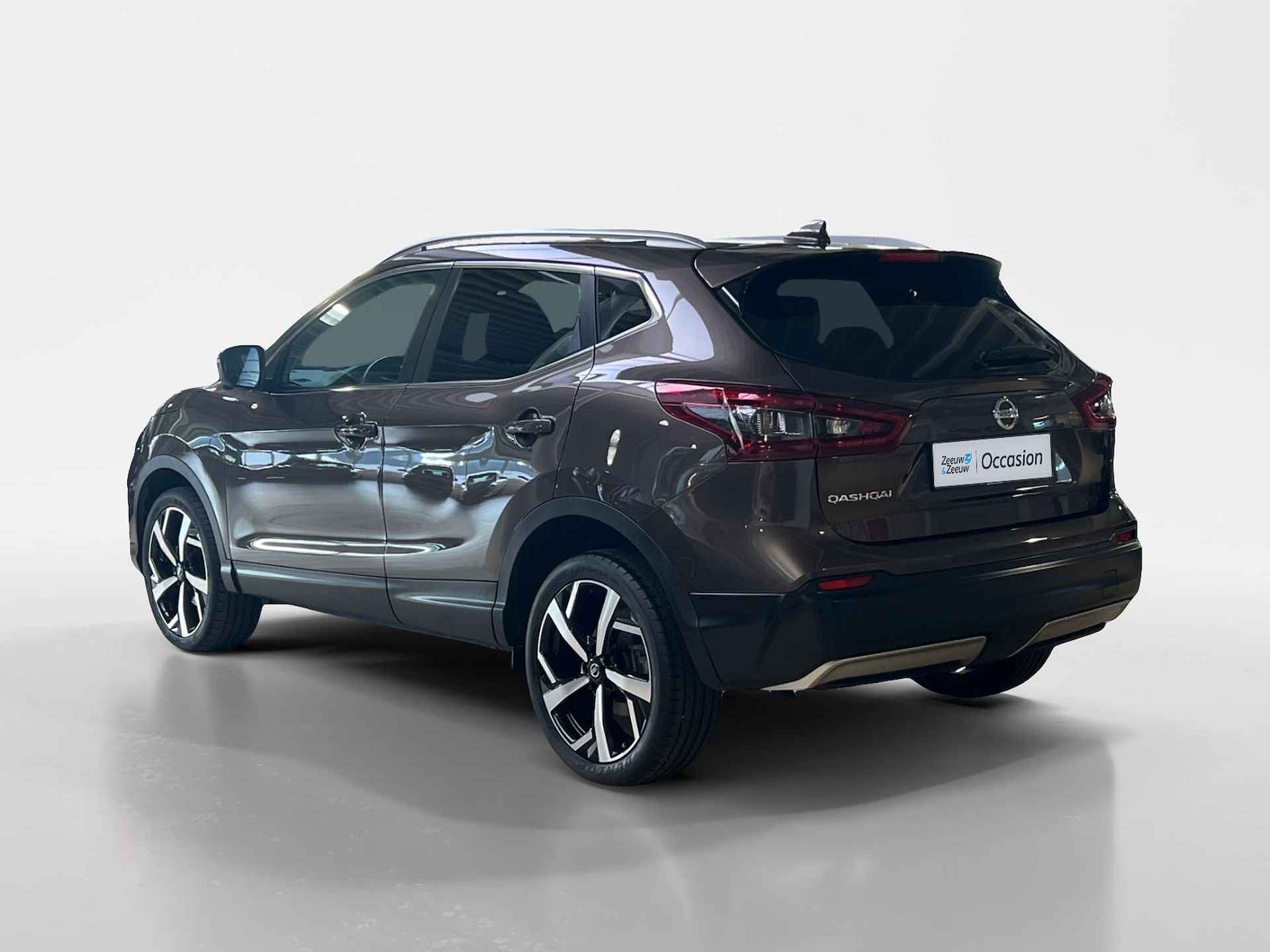 Nissan Qashqai 1.3 DIG-T Premium Edition  | Stoelverwarming | 360 graden camera | Panorama dak | - 8/33