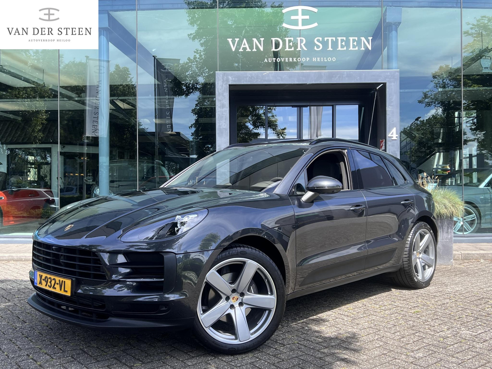 Porsche Macan 2.0 Full Options l 360° Camera | Luchtvering | Stoelventilatie | Schuifdak | Memory Seats