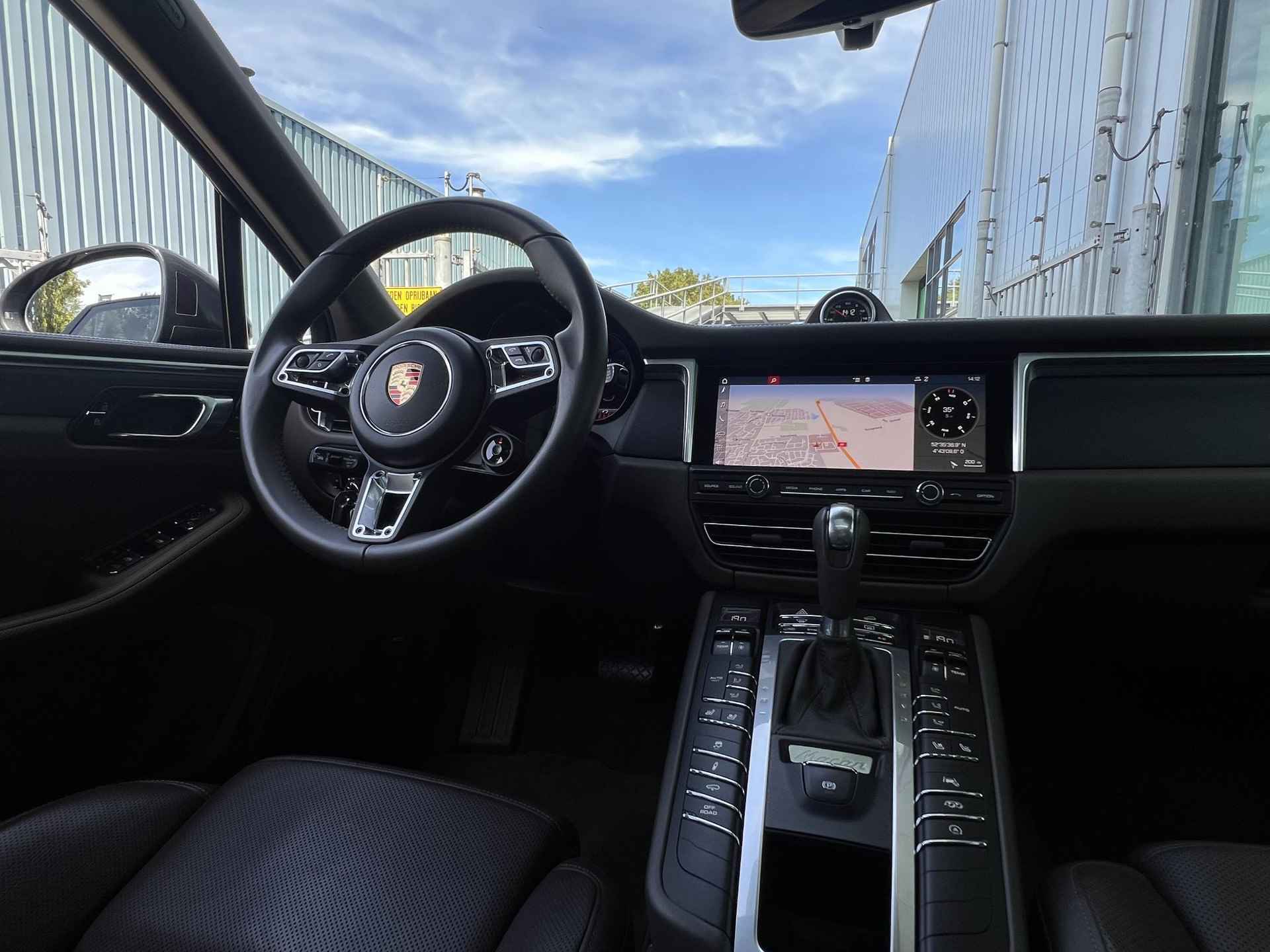 Porsche Macan 2.0 Full Options l 360° Camera | Luchtvering | Stoelventilatie | Schuifdak | Memory Seats - 4/35