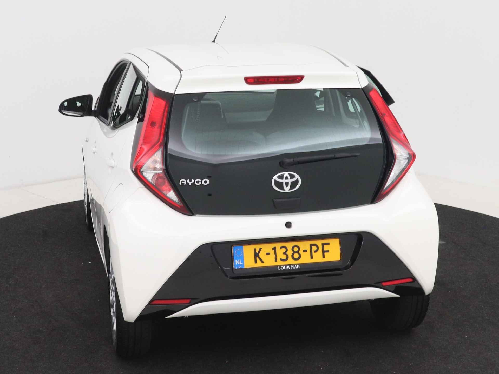 Toyota Aygo 1.0 VVT-i x-play | Airco | Apple Carplay/Android Auto | - 3/34