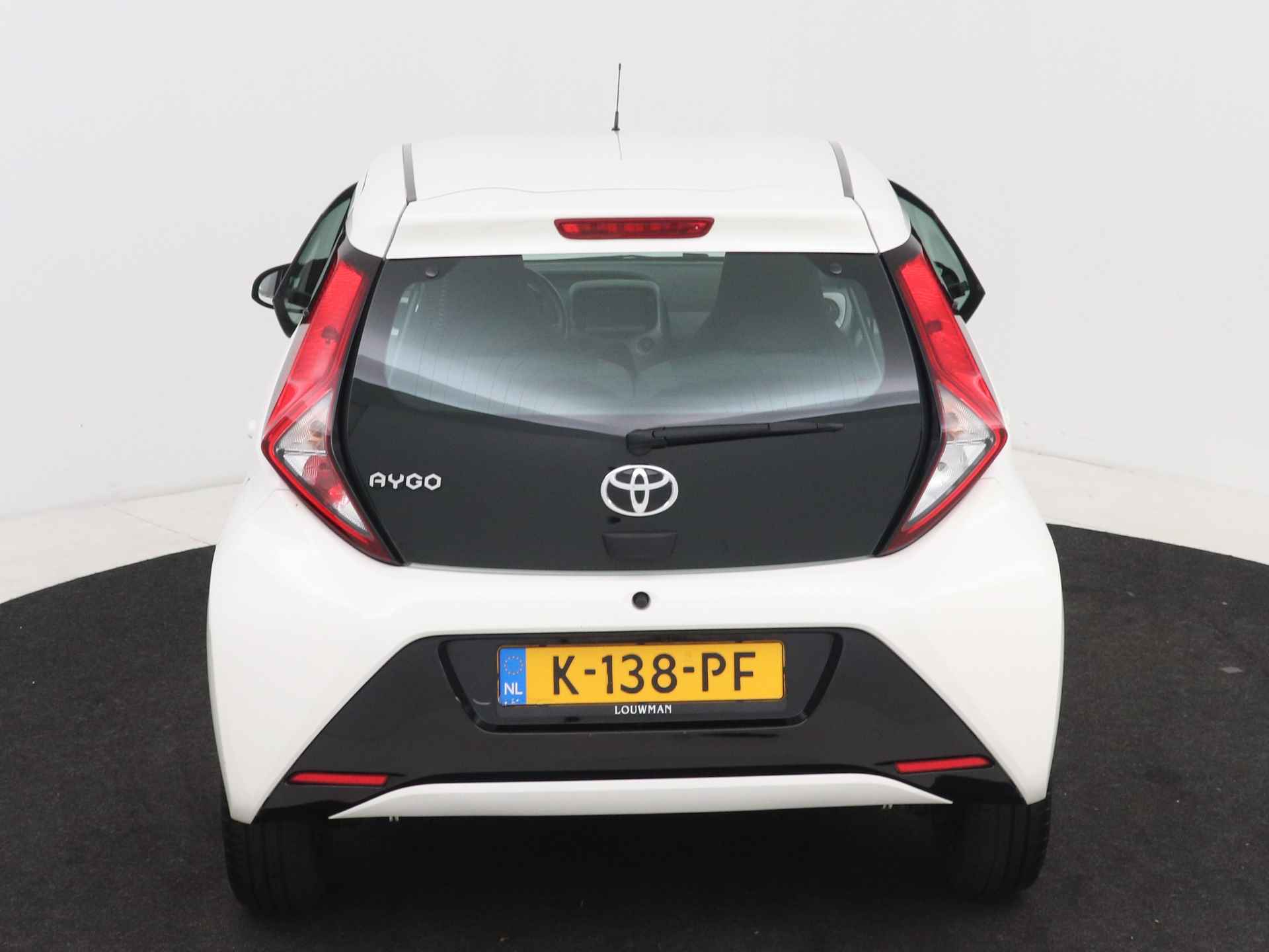 Toyota Aygo 1.0 VVT-i x-play | Airco | Apple Carplay/Android Auto | - 30/34