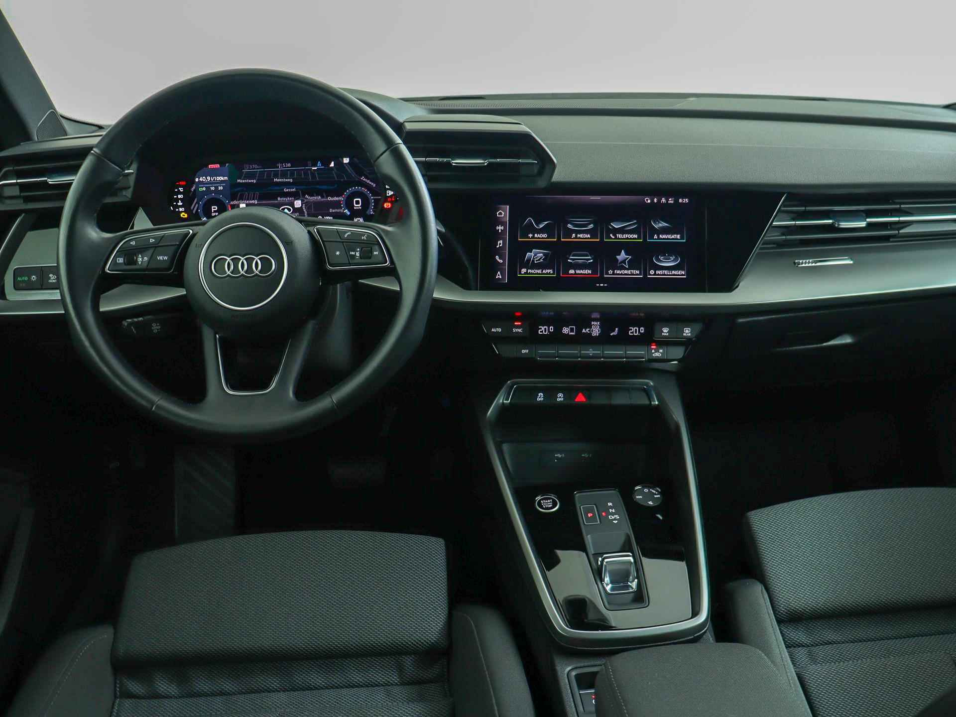 Audi A3 Limousine 35 TFSI 150 PK Business Edition | Apple CarPlay | Sportstoelen | Navigatie | - 4/44