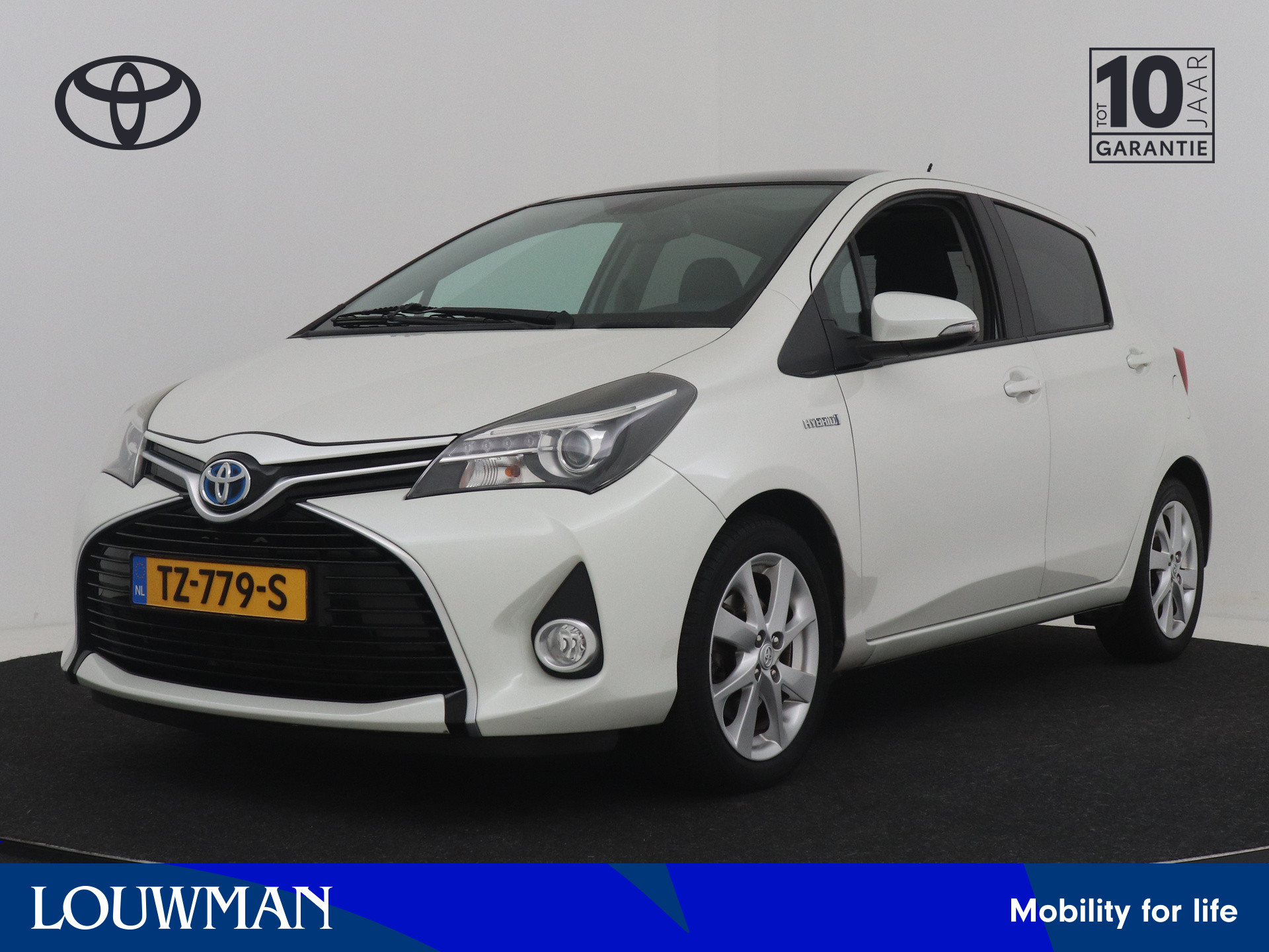 Toyota Yaris 1.5 Hybrid Dynamic Limited | Panoramadak | Navigatie | gereserveerd voor Louwman Amsterdam