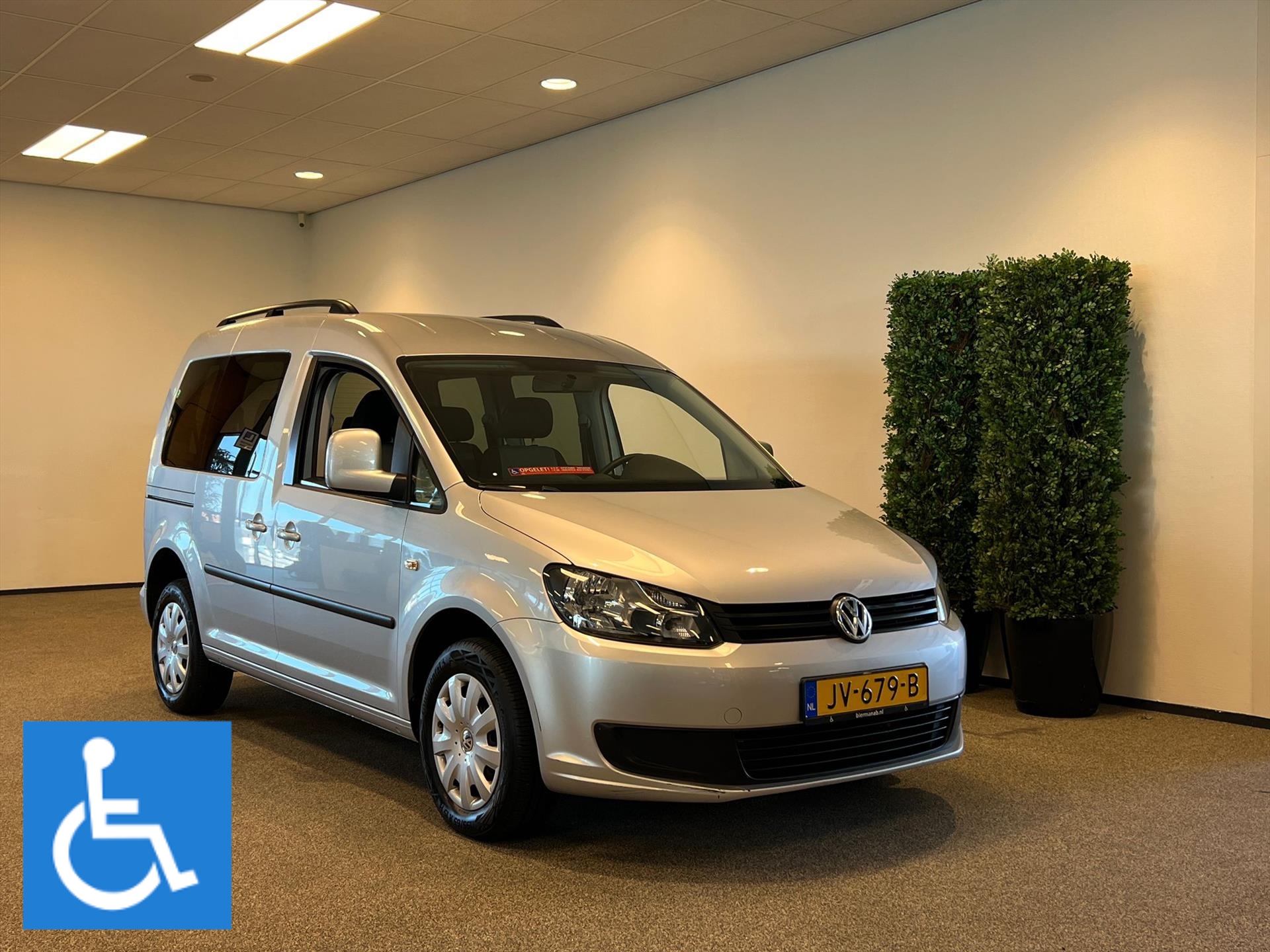Volkswagen Caddy Rolstoelauto (airco) 3+1 of 5+0 bij viaBOVAG.nl