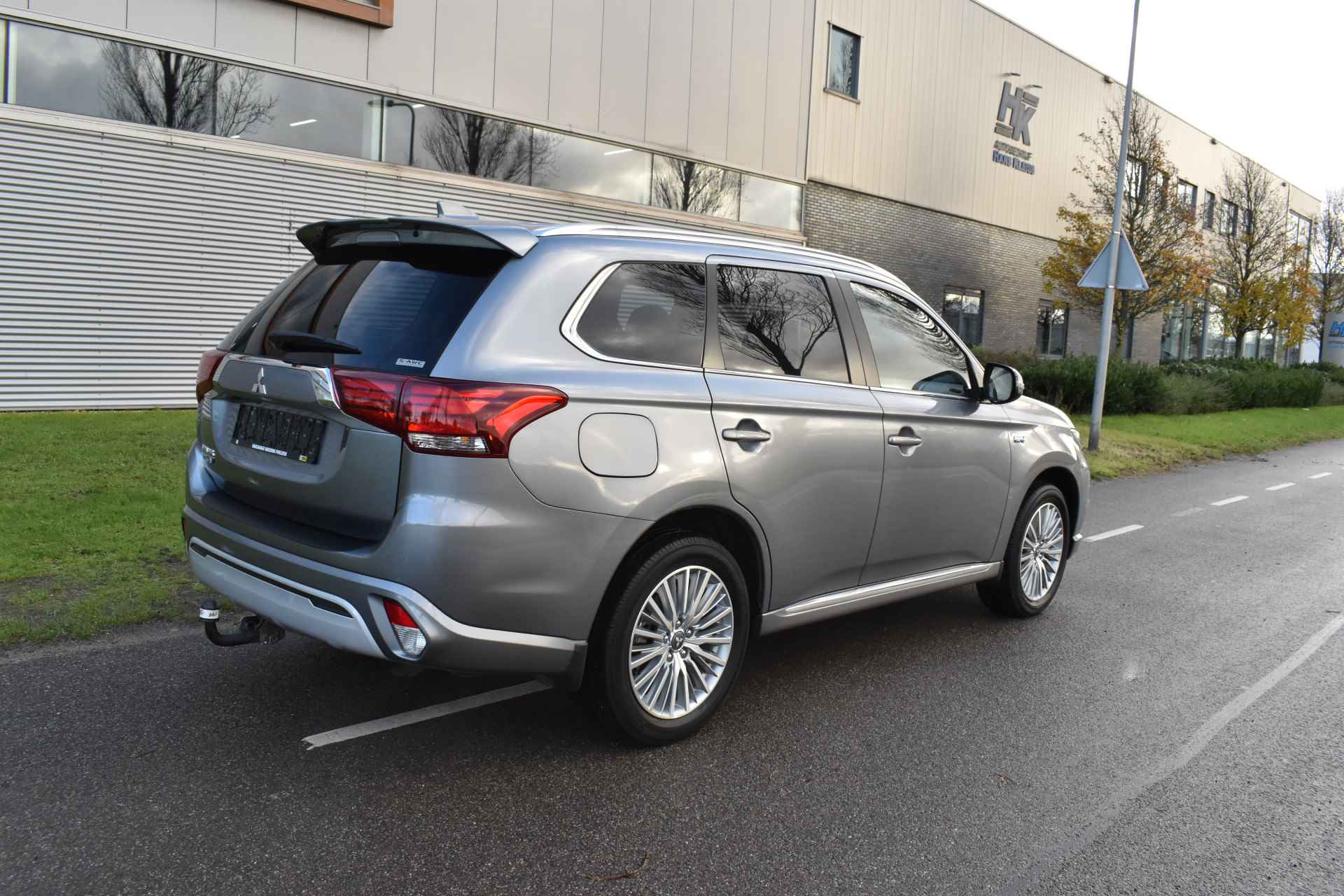 Mitsubishi Outlander 2.4 PHEV Instyle Standkachel Navigatie - 4/53