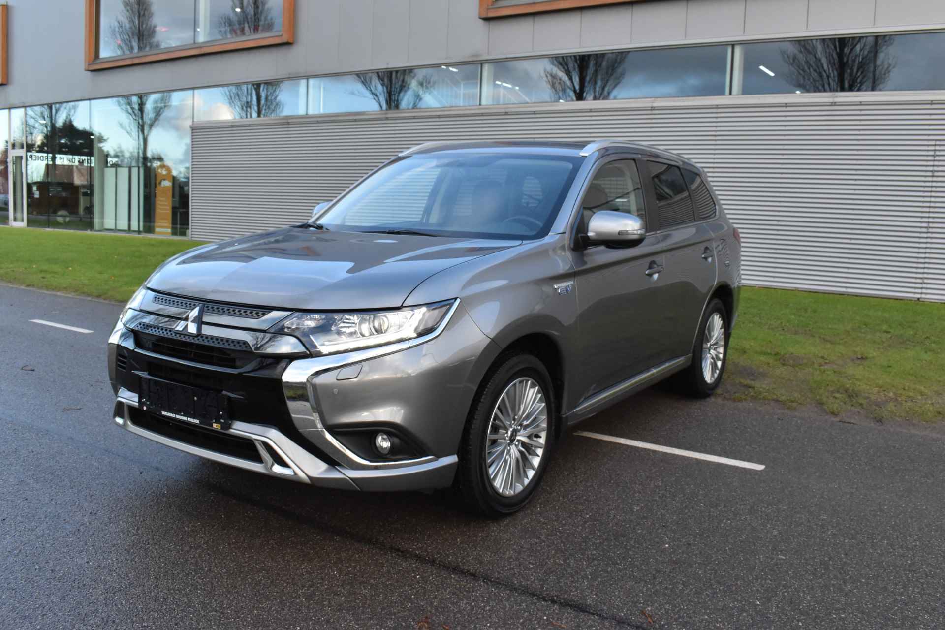 Mitsubishi Outlander 2.4 PHEV Instyle Standkachel Navigatie - 14/53