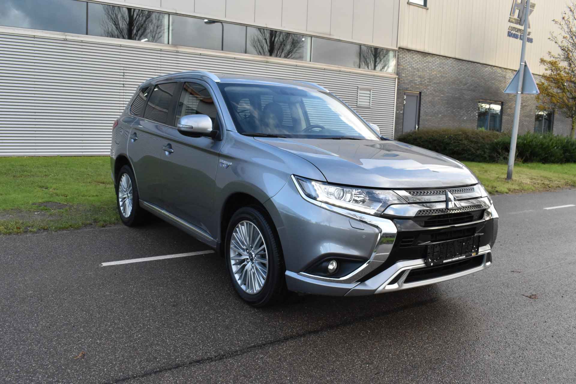 Mitsubishi Outlander 2.4 PHEV Instyle Standkachel Navigatie - 16/53