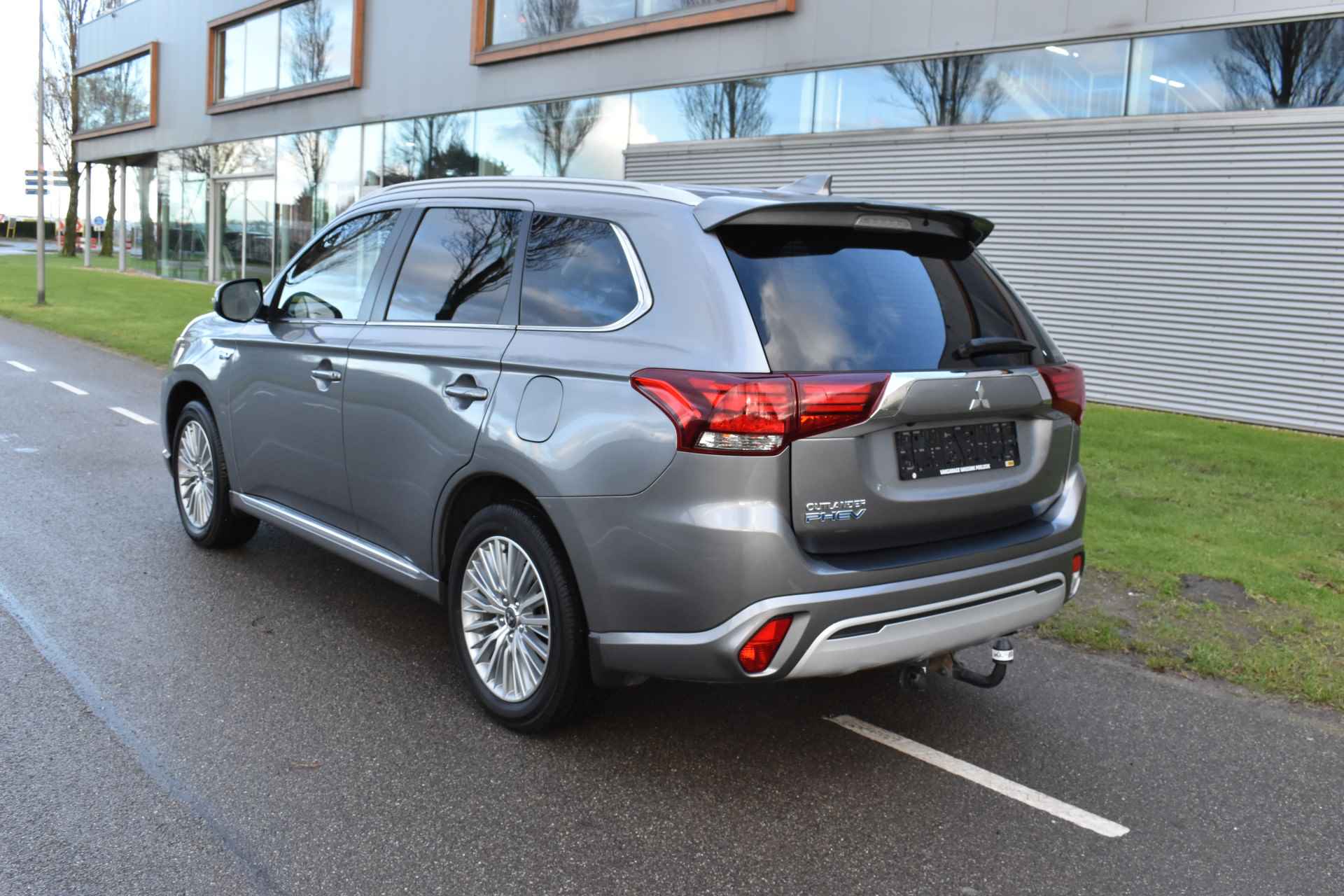 Mitsubishi Outlander 2.4 PHEV Instyle Standkachel Navigatie - 23/53