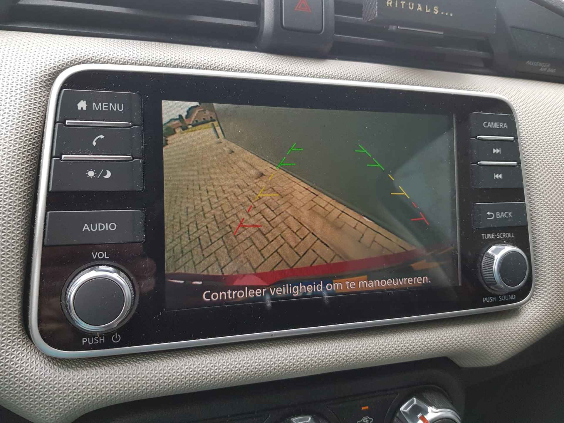 Nissan Micra 1.0 IG-T N-Connecta | Achteruitrijcamera | Apple Carplay/Android Auto | Airco | Cruise Control | - 10/11