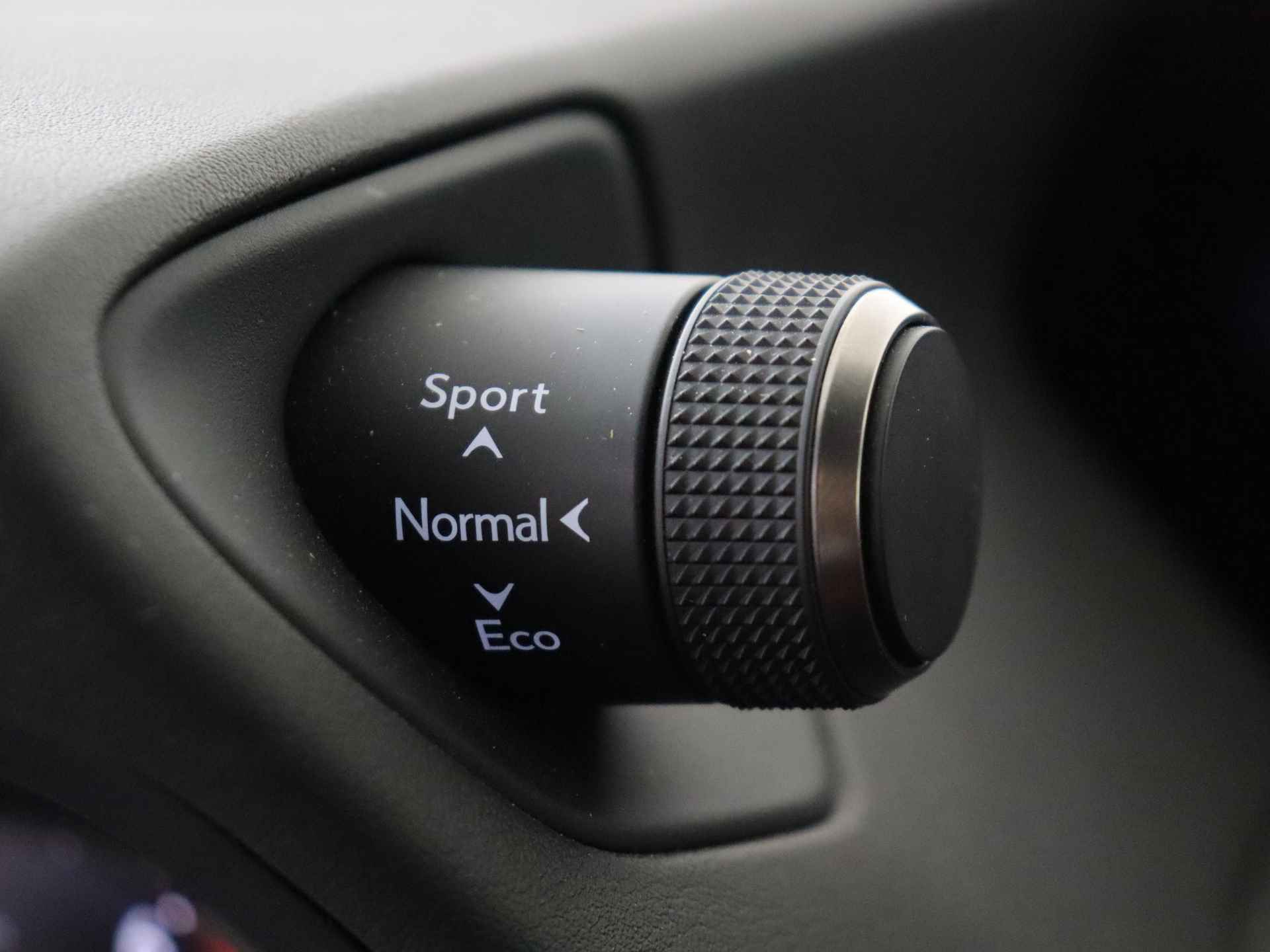 Lexus UX 250h F Sport Premium Limited | Mark Levinson | 360 Camera | Head Up Display | Stoelkoeling | - 27/60