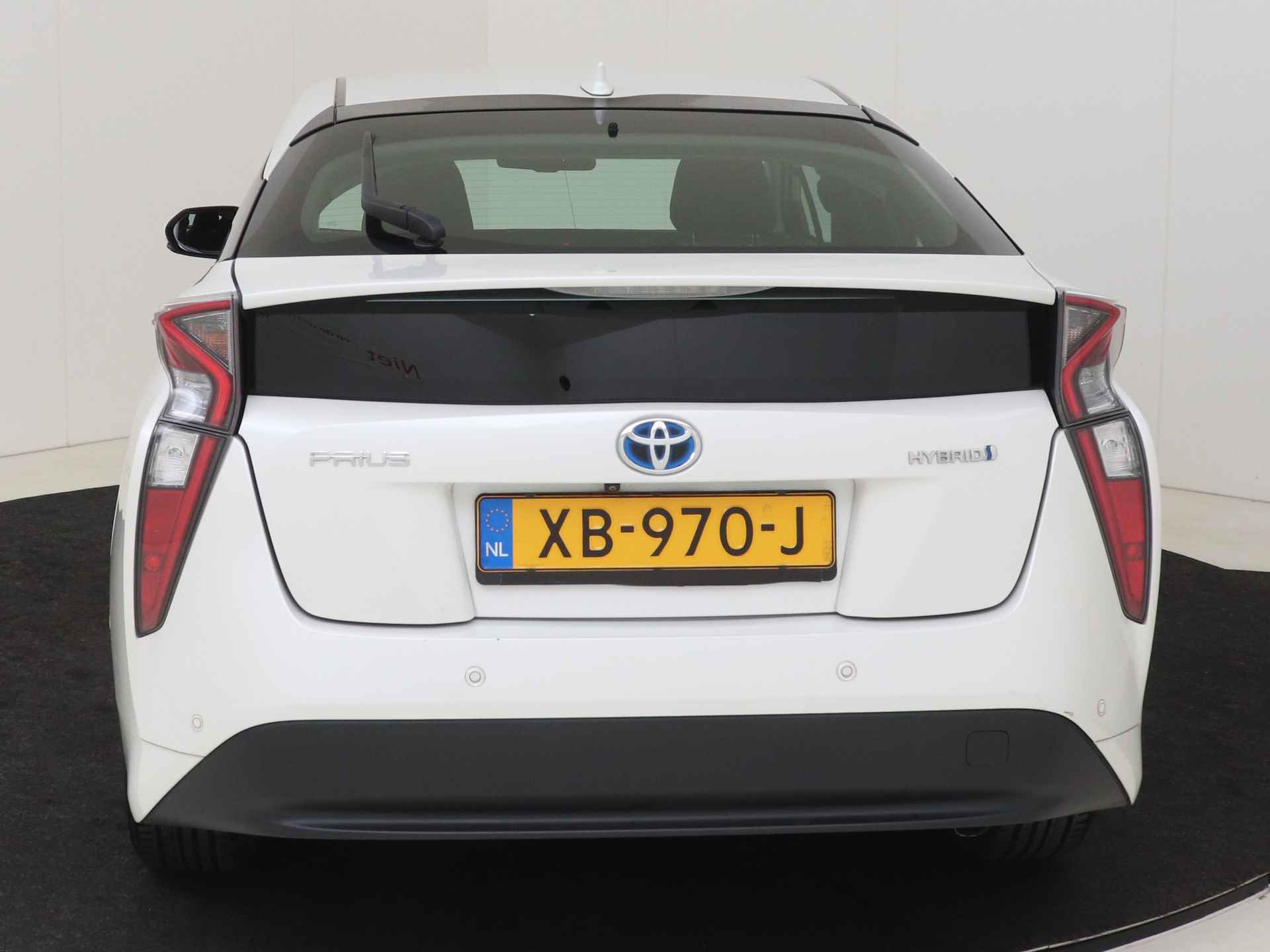 Toyota Prius 1.8 Executive I Navigatie I Climate Control I Cruise Control I Camera I USB I Keyless Entry/Start I 1e Eigenaar I Dealer Onderhouden I Stoelverwarming Voor I - 30/49