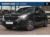 BMW iX1 xDrive30 M Sport / Panoramadak / Adaptieve LED / Adaptief M Onderstel / Comfort Access / Parking Assistant / Stoelverwarming