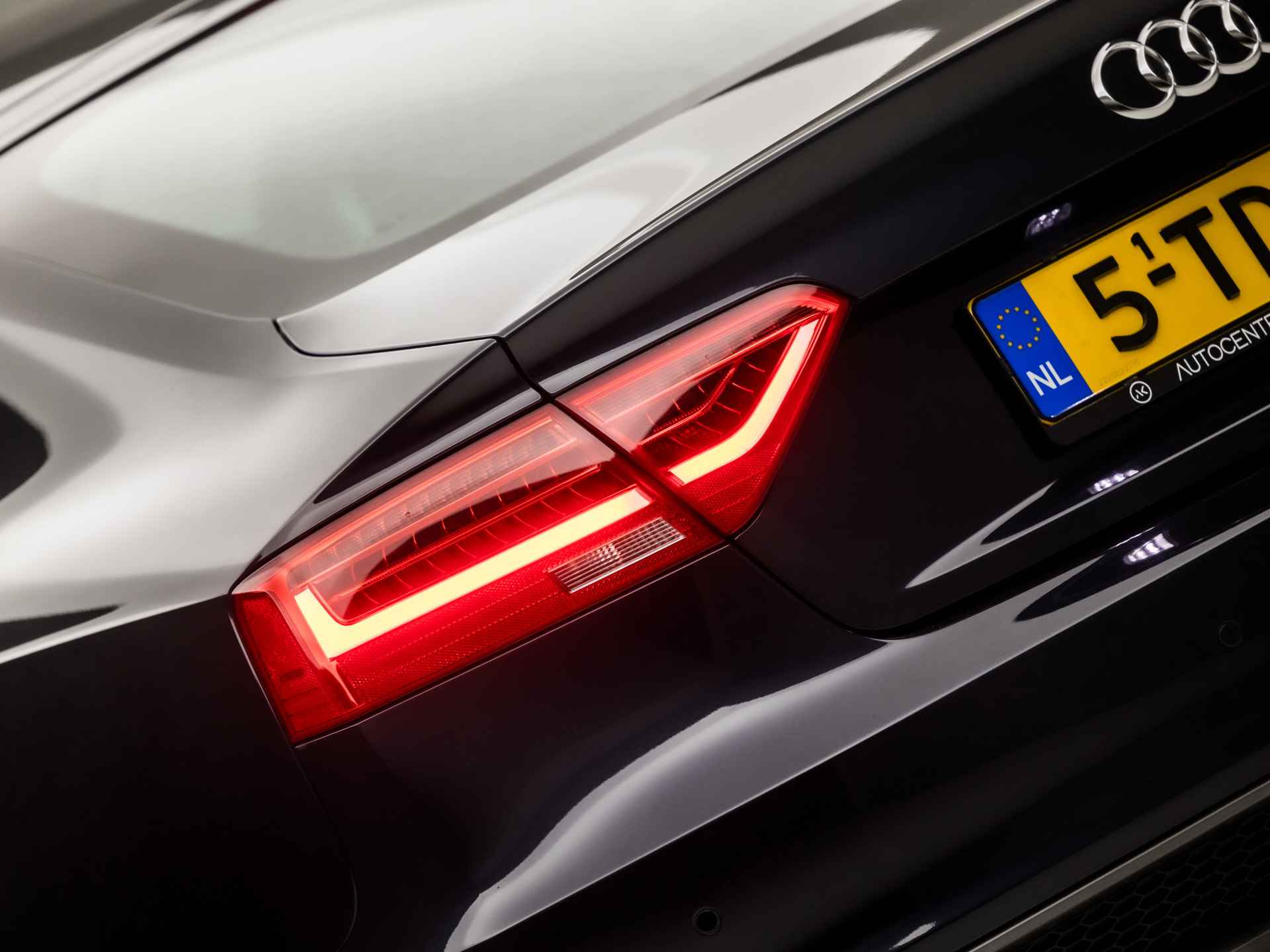 Audi A5 Sportback 1.8 TFSI S-Line Sport 170Pk (2X S-LINE, NAVIGATIE, NAP, STOELVERWARMING, LEDEREN SPORTSTOELEN, ZWART HEMEL, CRUISE, BLUETOOTH, NIEUWE APK, NIEUWSTAAT) - 27/35