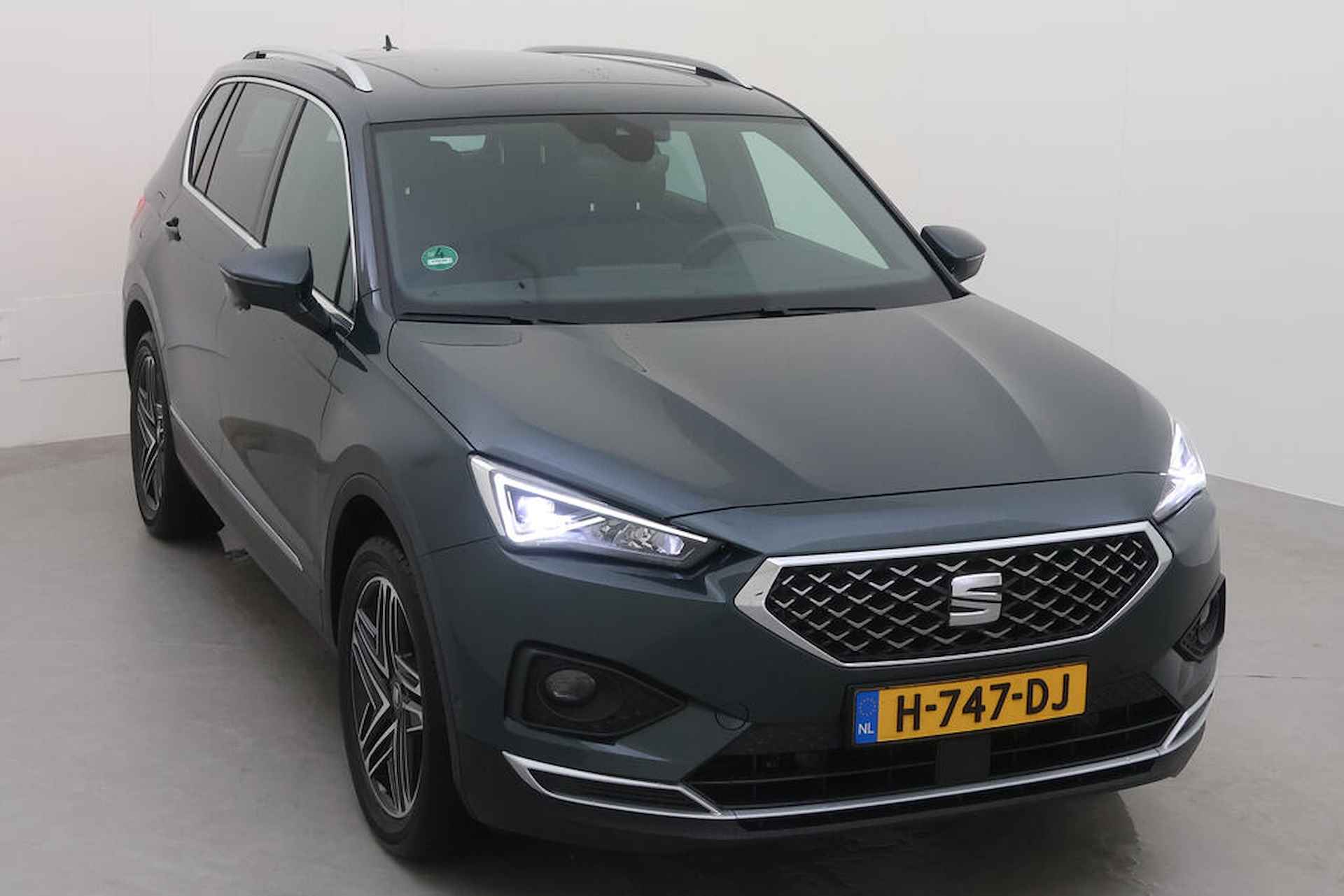 SEAT Tarraco 2.0 TSI 190PK 4DRIVE Xcellence Limited Edition 7p. / Panoramadak / Zwenkbare Trekhaak / Dodehoek Sensor / LED / Digitale Cockpit / Lederen Bekleding / Achteruitrijcamera - 6/20