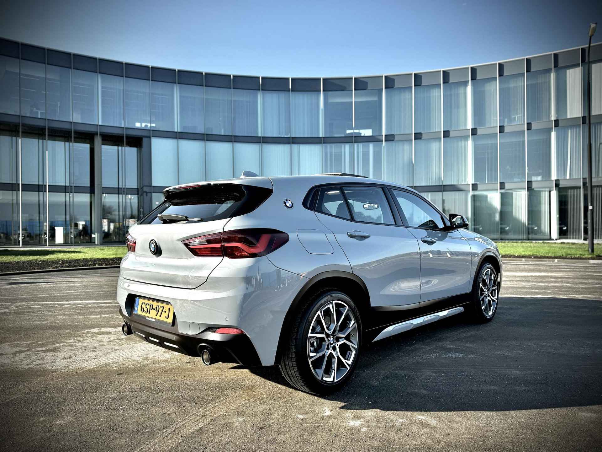 BMW X2 sDrive20i High Executive - 2/29