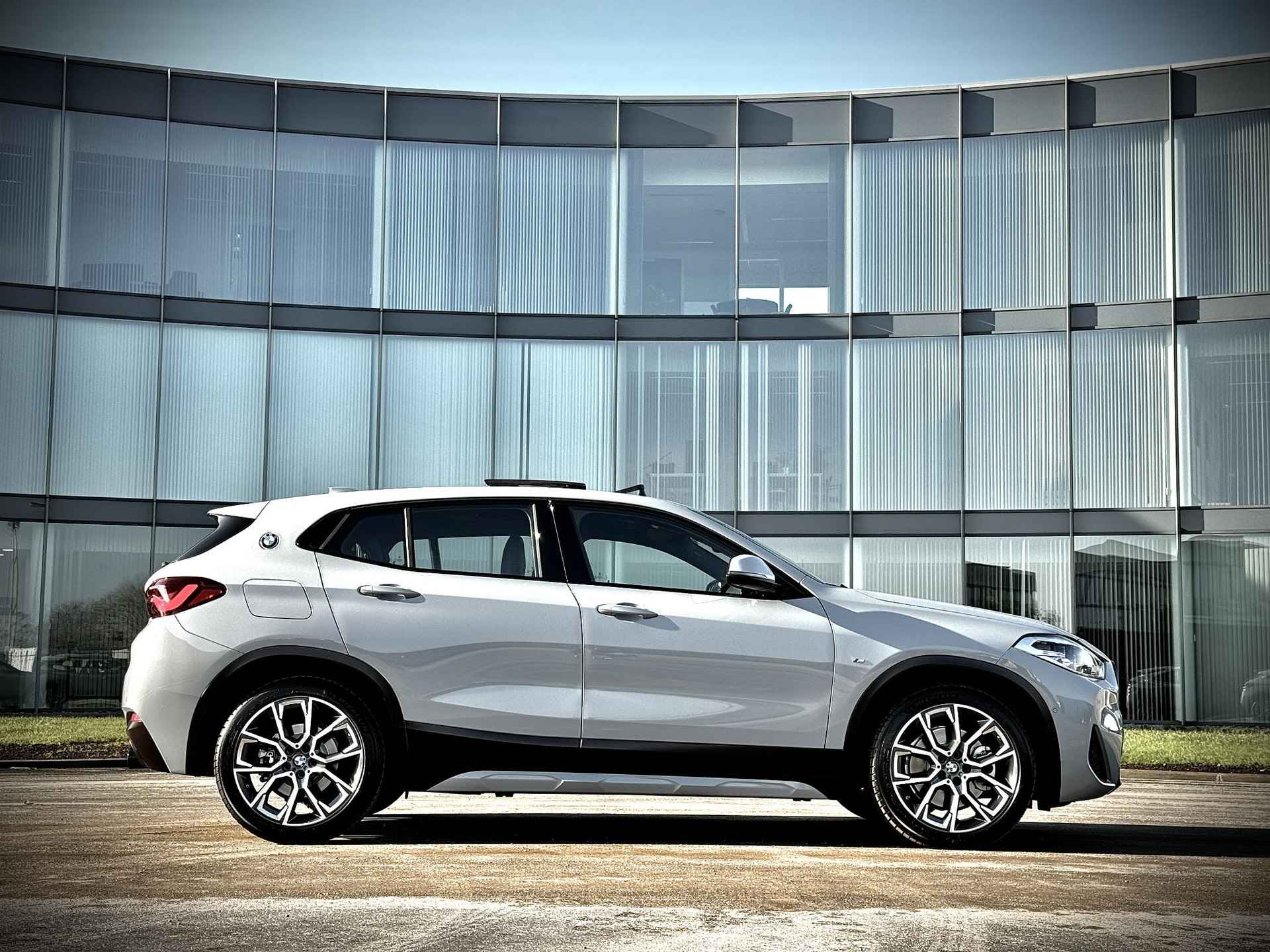 BMW X2 sDrive20i High Executive - 9/29