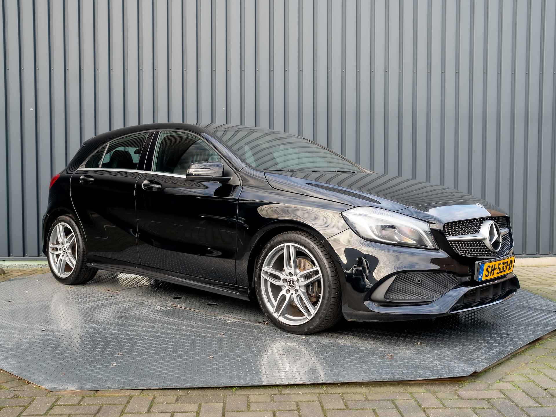 Mercedes-Benz A-Klasse 180 Business Solution AMG | Camera | Stoelverw. | Prijs Rijklaar!! - 22/37