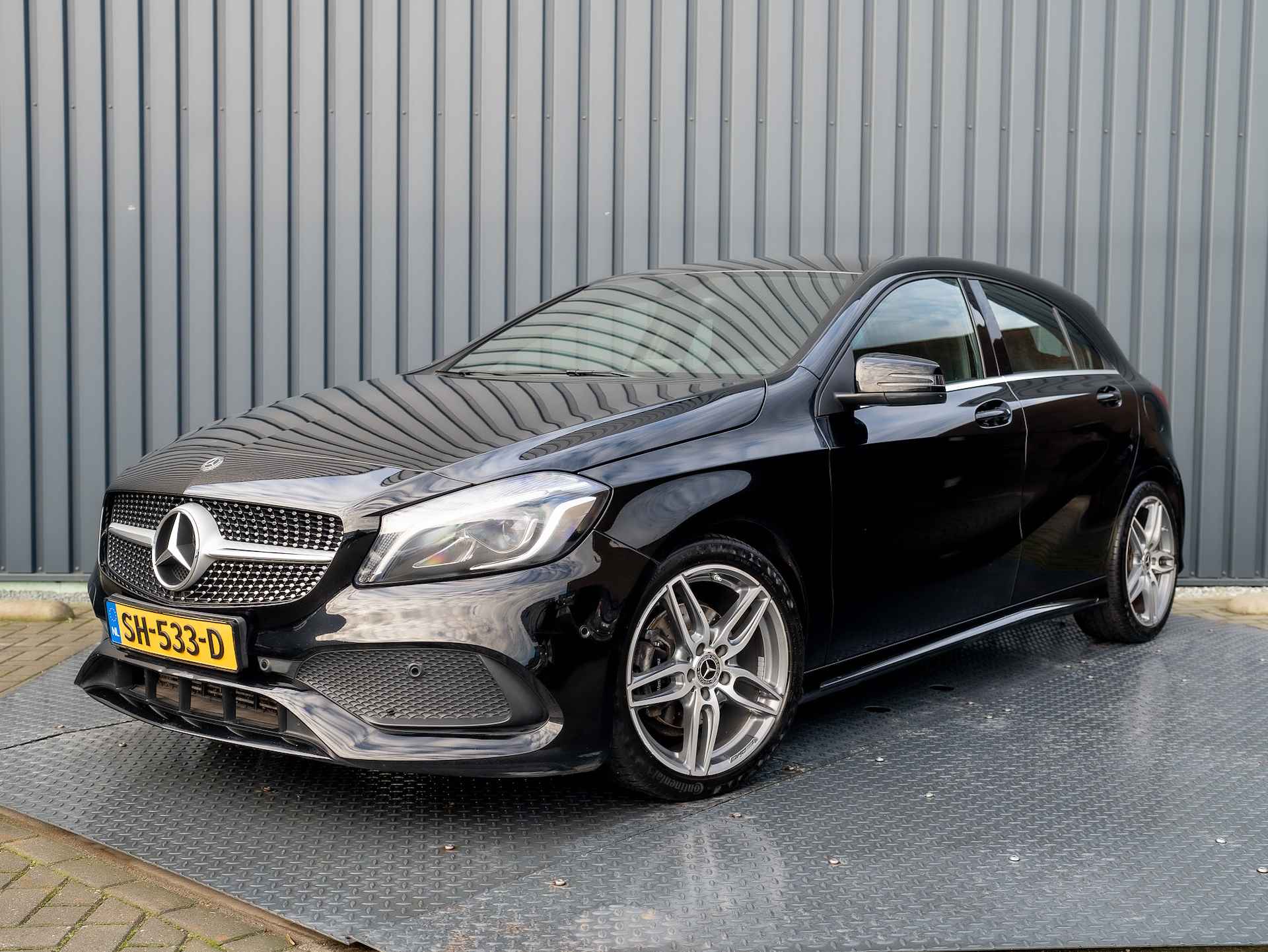 Mercedes-Benz A-Klasse 180 Business Solution AMG | Camera | Stoelverw. | Prijs Rijklaar!! - 37/37