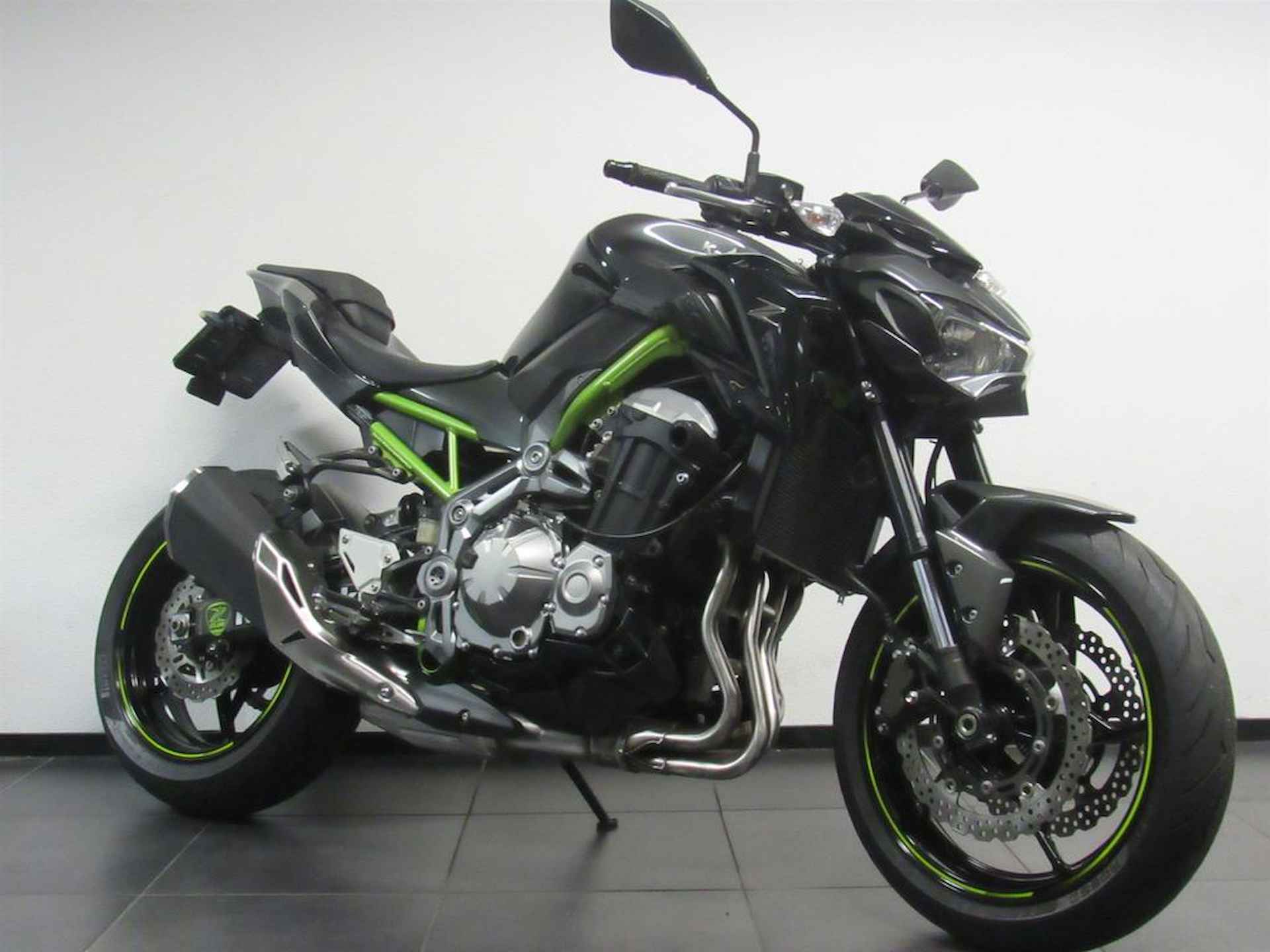 Kawasaki Z 900 ABS - 2/16