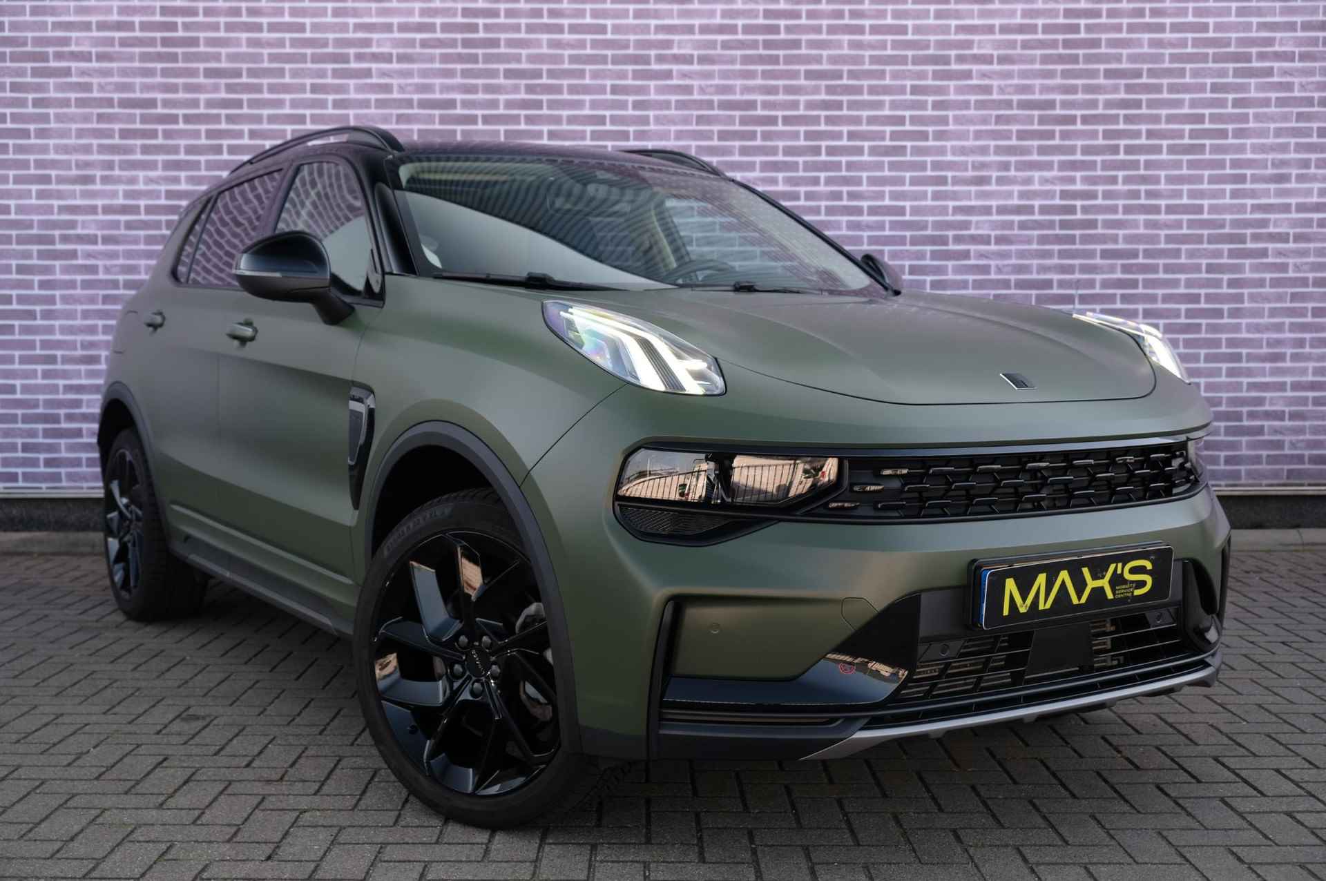 Lynk & Co 01 Plug-in Hybrid | Panoramadak | Adaptive cruise control | LED koplampen | Camera | 20 inch velgen | Climate control | Apple Carplay / Android Auto | - 13/31