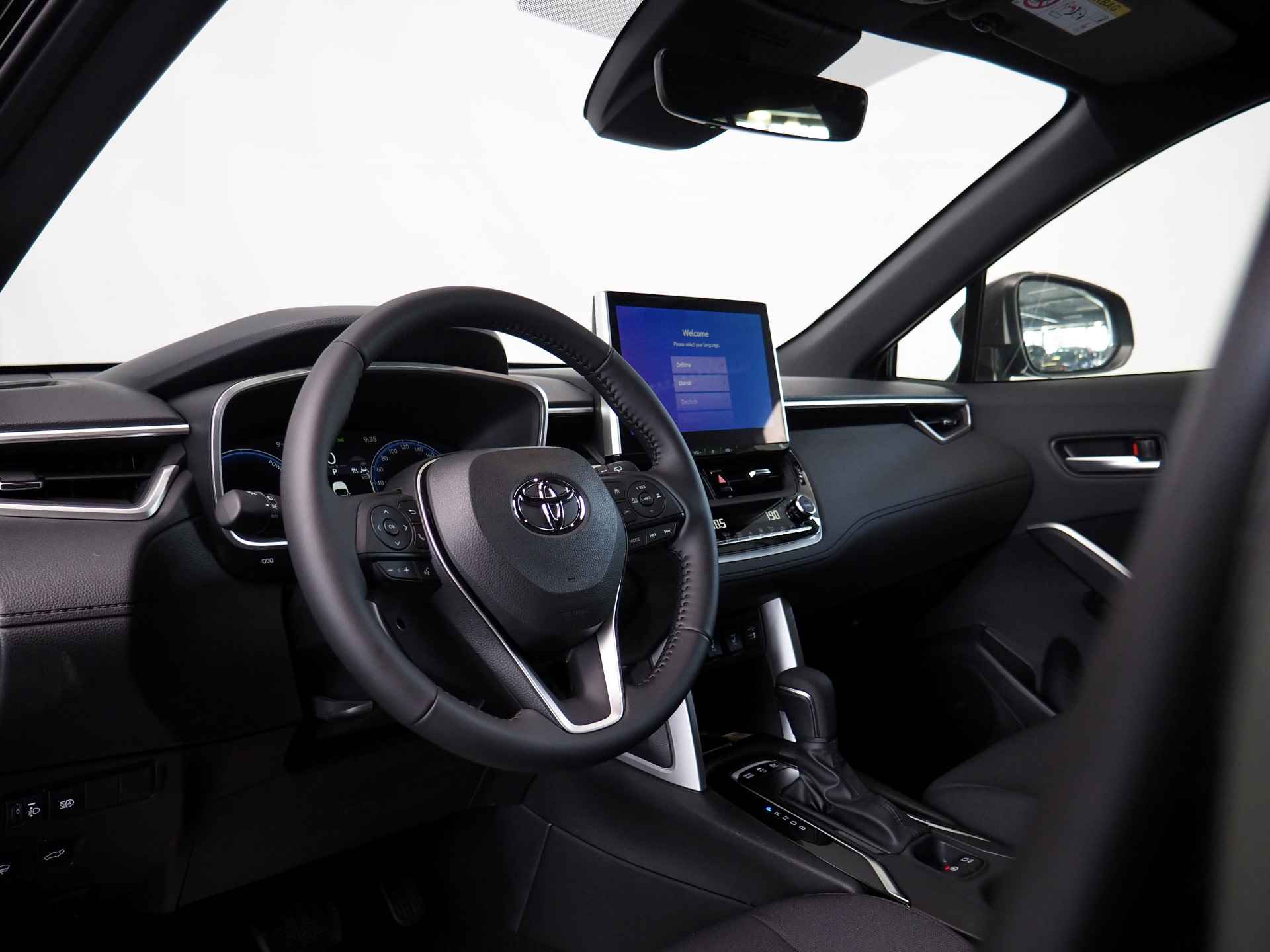 Toyota Corolla Cross 2.0 High Power Hybrid Style **NIEUW** | Dodehoekdetectie | Noodremfunctie (met stuurcorrectie) | Adaptive Cruise Control | Stuur- en Stoelverwarming | Apple CarPlay/ Android Auto | Voorruitverwarming | Achteruitrijcamera | Lane A - 16/43