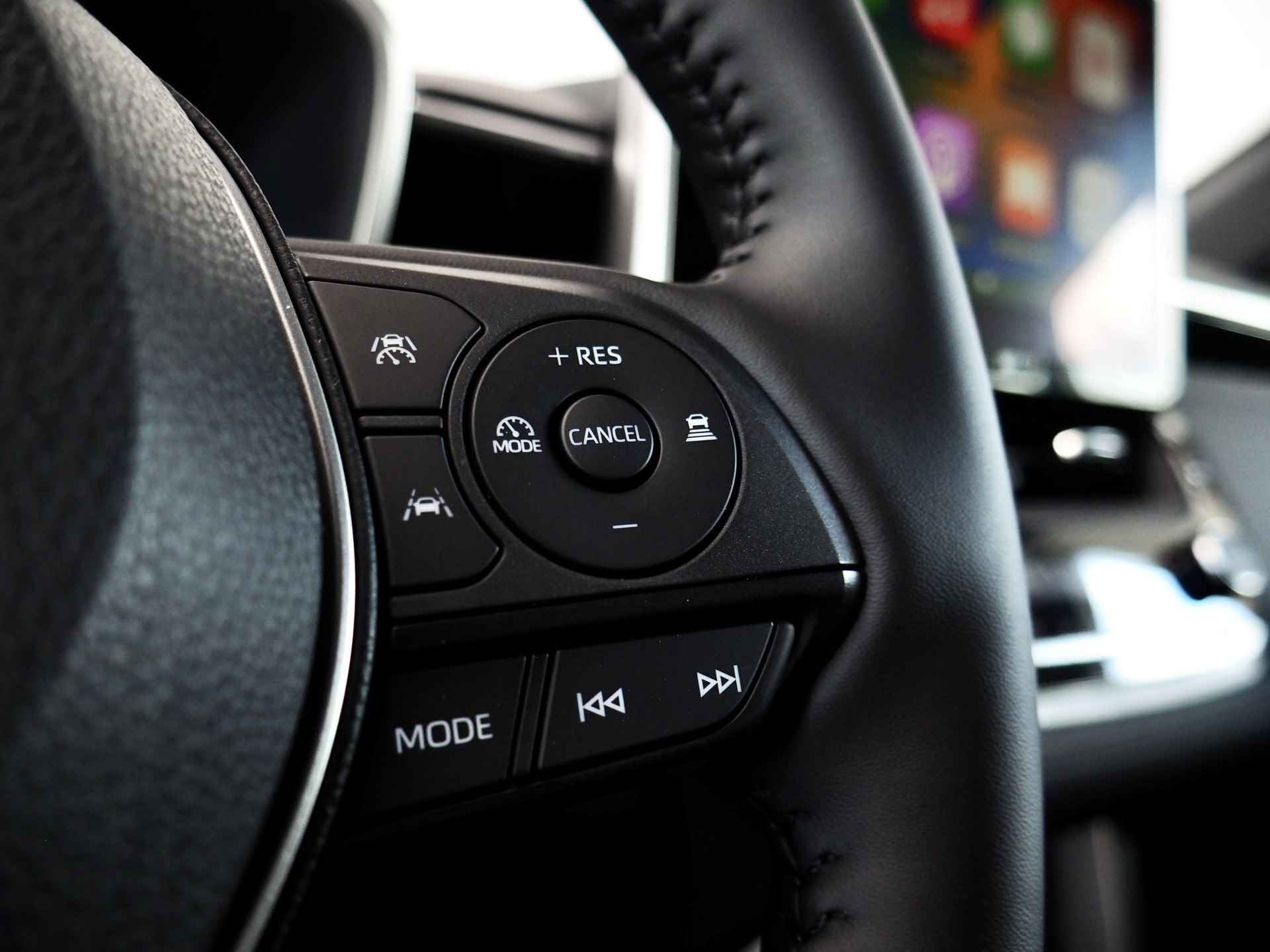 Toyota Corolla Cross 2.0 High Power Hybrid Style **NIEUW** | Dodehoekdetectie | Noodremfunctie (met stuurcorrectie) | Adaptive Cruise Control | Stuur- en Stoelverwarming | Apple CarPlay/ Android Auto | Voorruitverwarming | Achteruitrijcamera | Lane A - 32/43