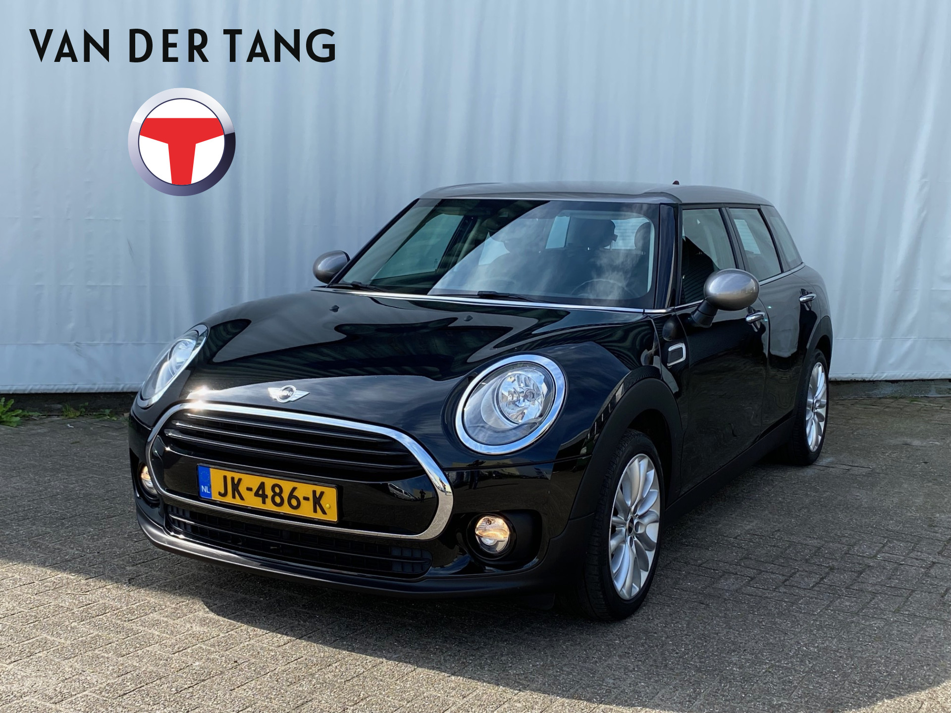 MINI Clubman 1.5 Cooper Business / Navig./Trk.hk