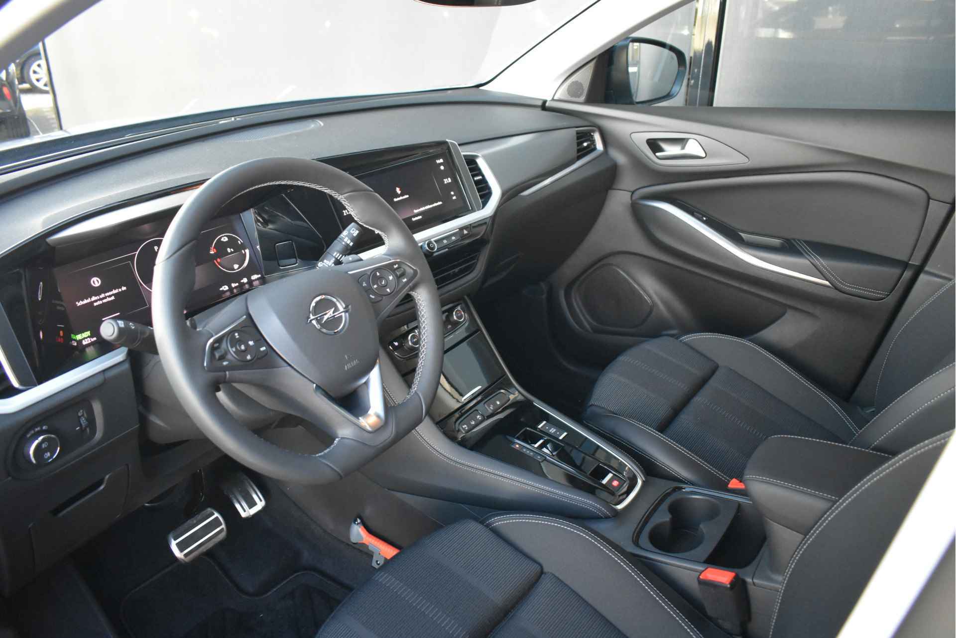 Opel Grandland 1.6 Turbo Hybrid Level 3 225pk | DEMO-DEAL! | LED-Pixel | Alcantara | Comfortstoelen | Stoelverwarming | Camera | Adaptive Cruis - 7/47