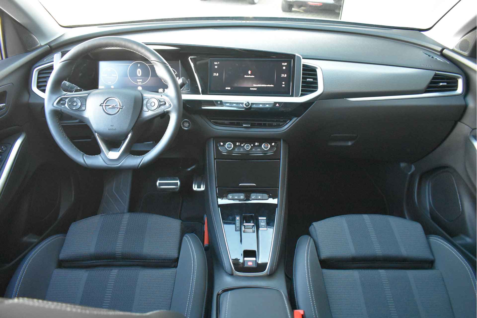 Opel Grandland 1.6 Turbo Hybrid Level 3 225pk | DEMO-DEAL! | LED-Pixel | Alcantara | Comfortstoelen | Stoelverwarming | Camera | Adaptive Cruis - 13/47